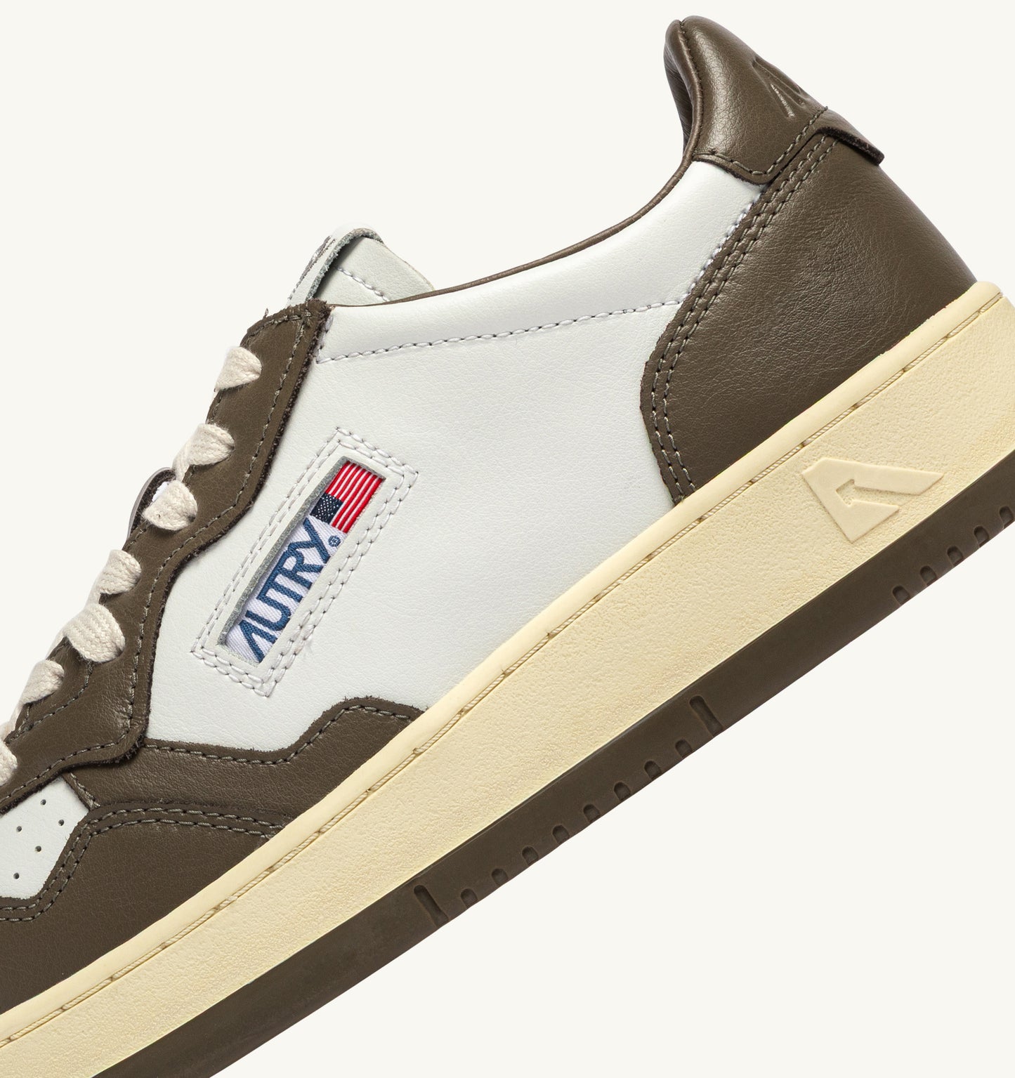 Autry WB68 White/Chocolate Bicolor Sneakers