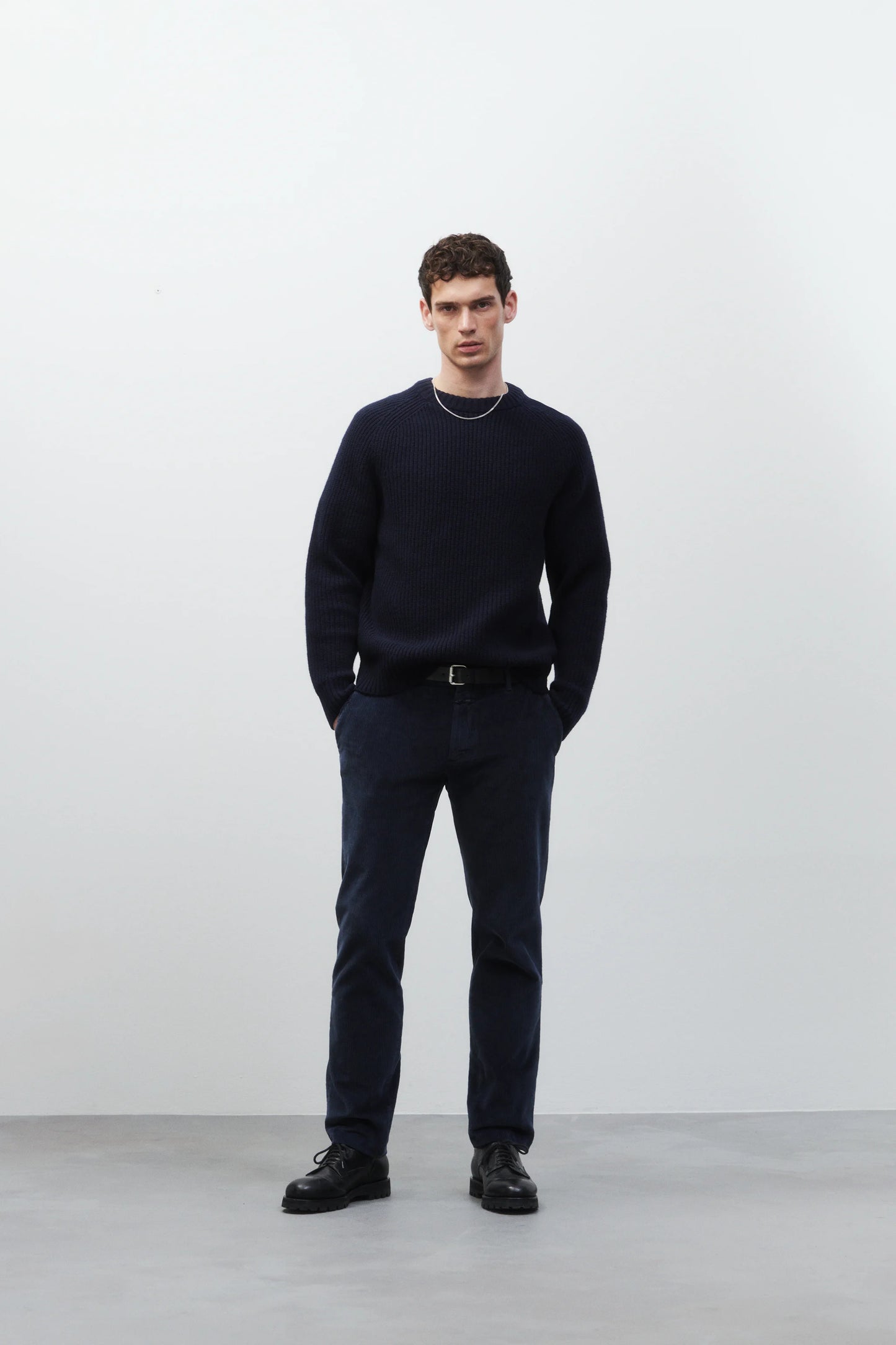 Closed Trouser Man Clifton Corduroy Dark Night