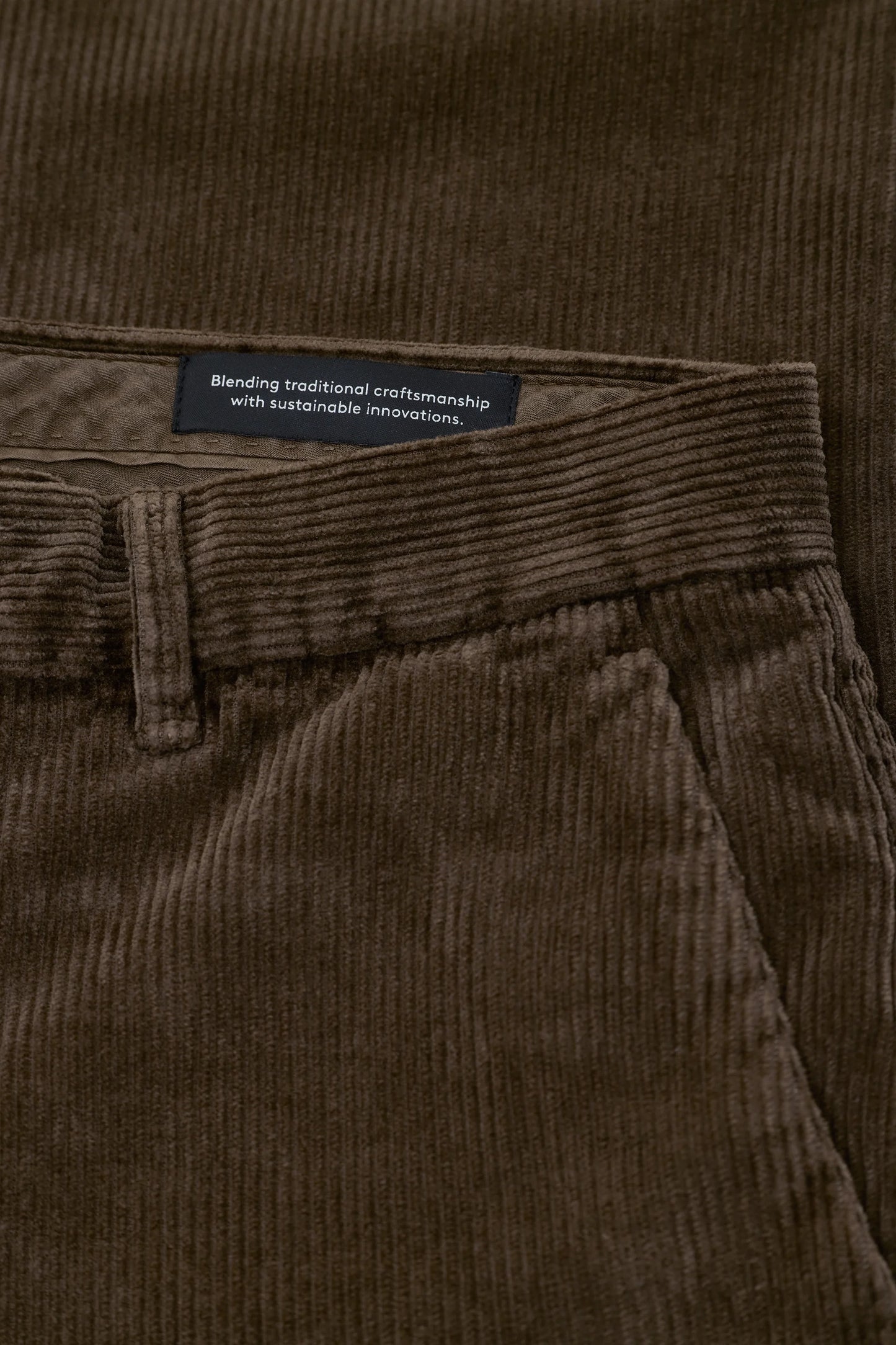 Closed Trouser Man Clifton Corduroy Marsh Green