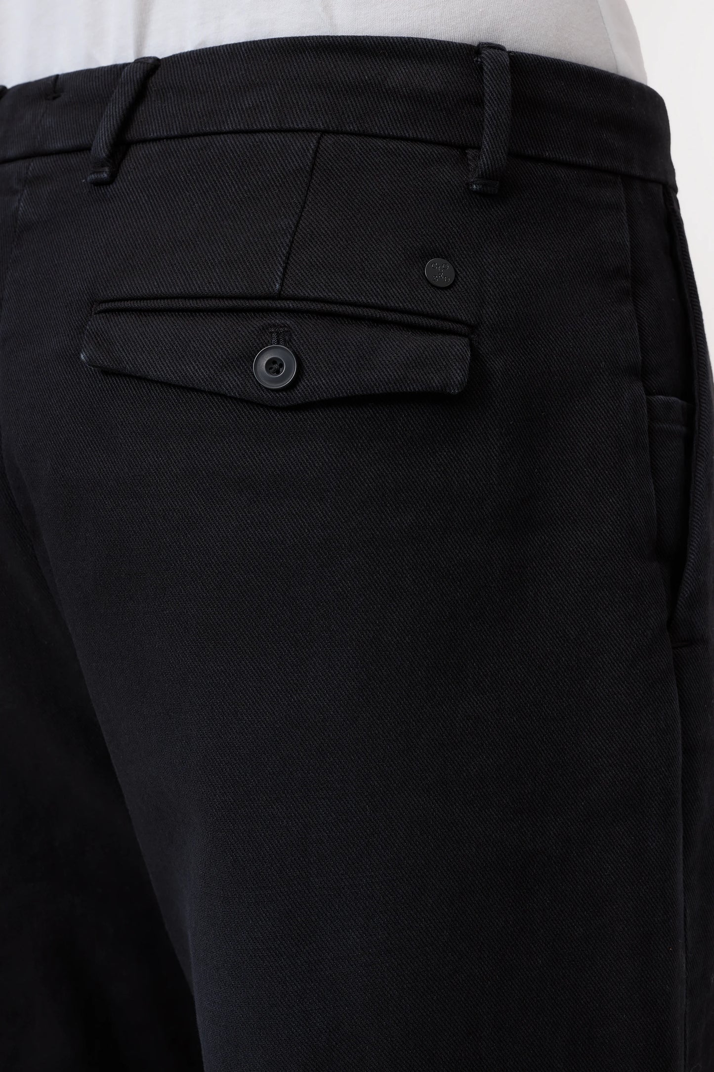 Closed Trouser Man Fairport Black