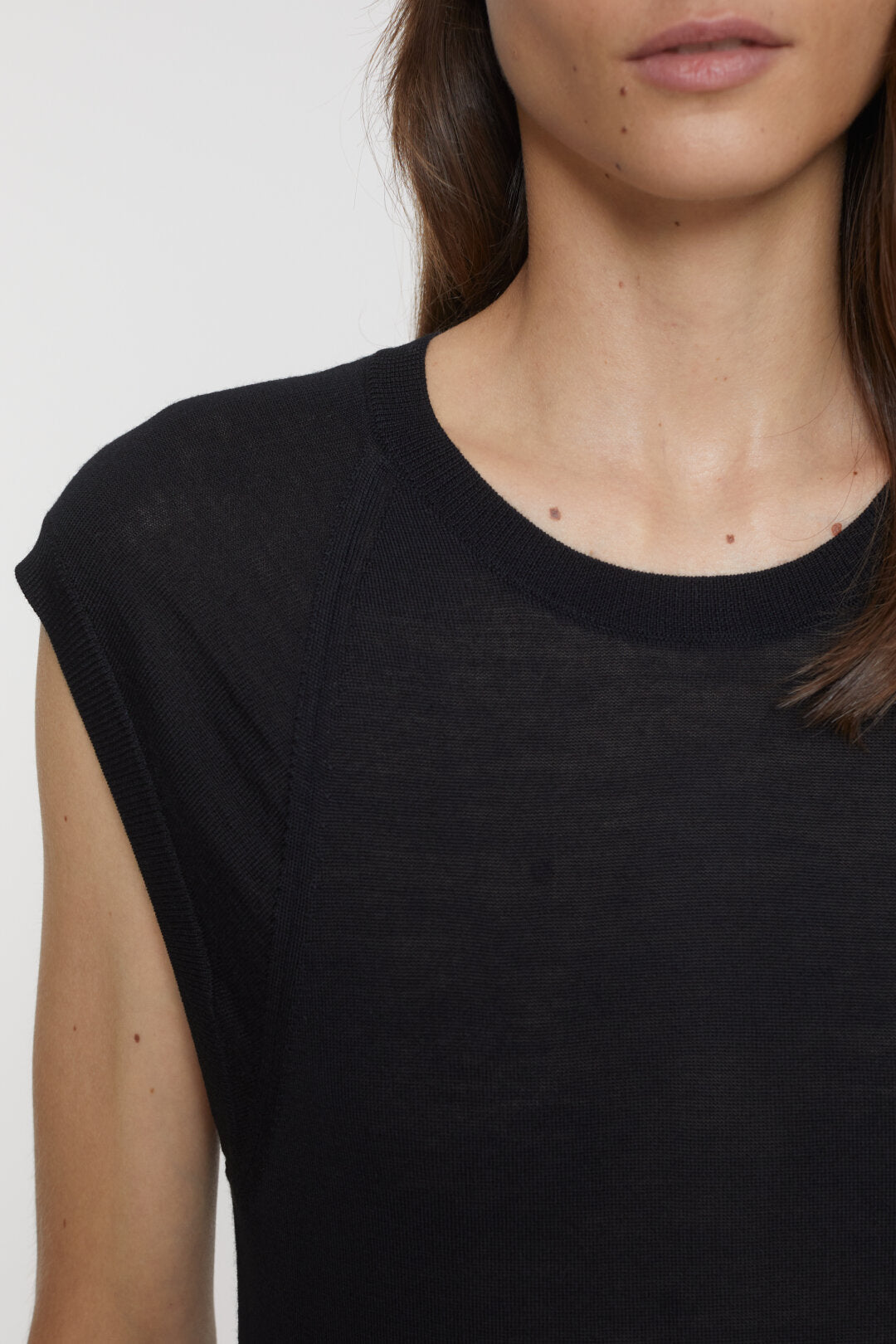 Closed Sweater Woman Crew Neck Vest Black