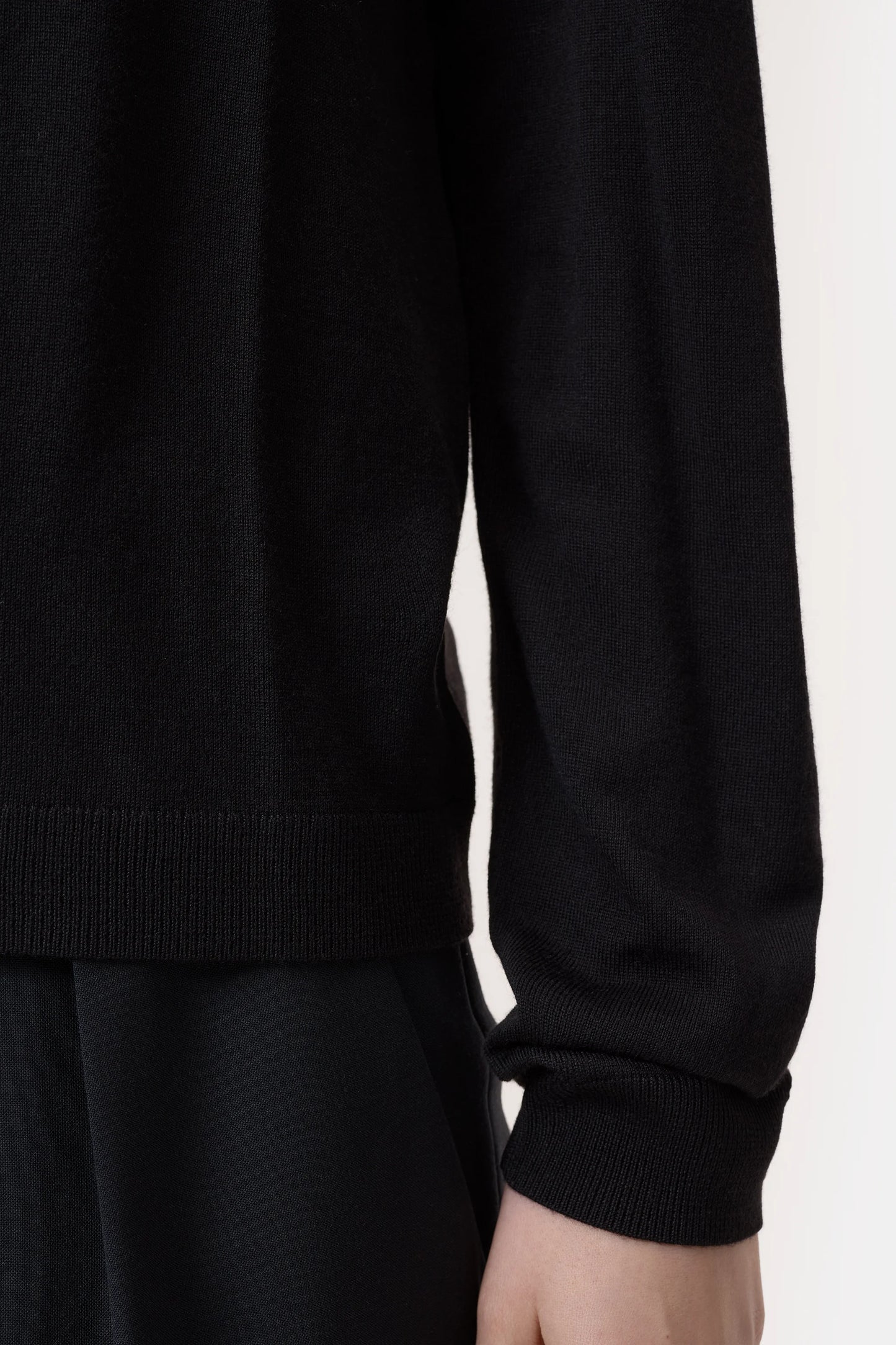 Closed Sweater Woman V Neck Long Sleeve