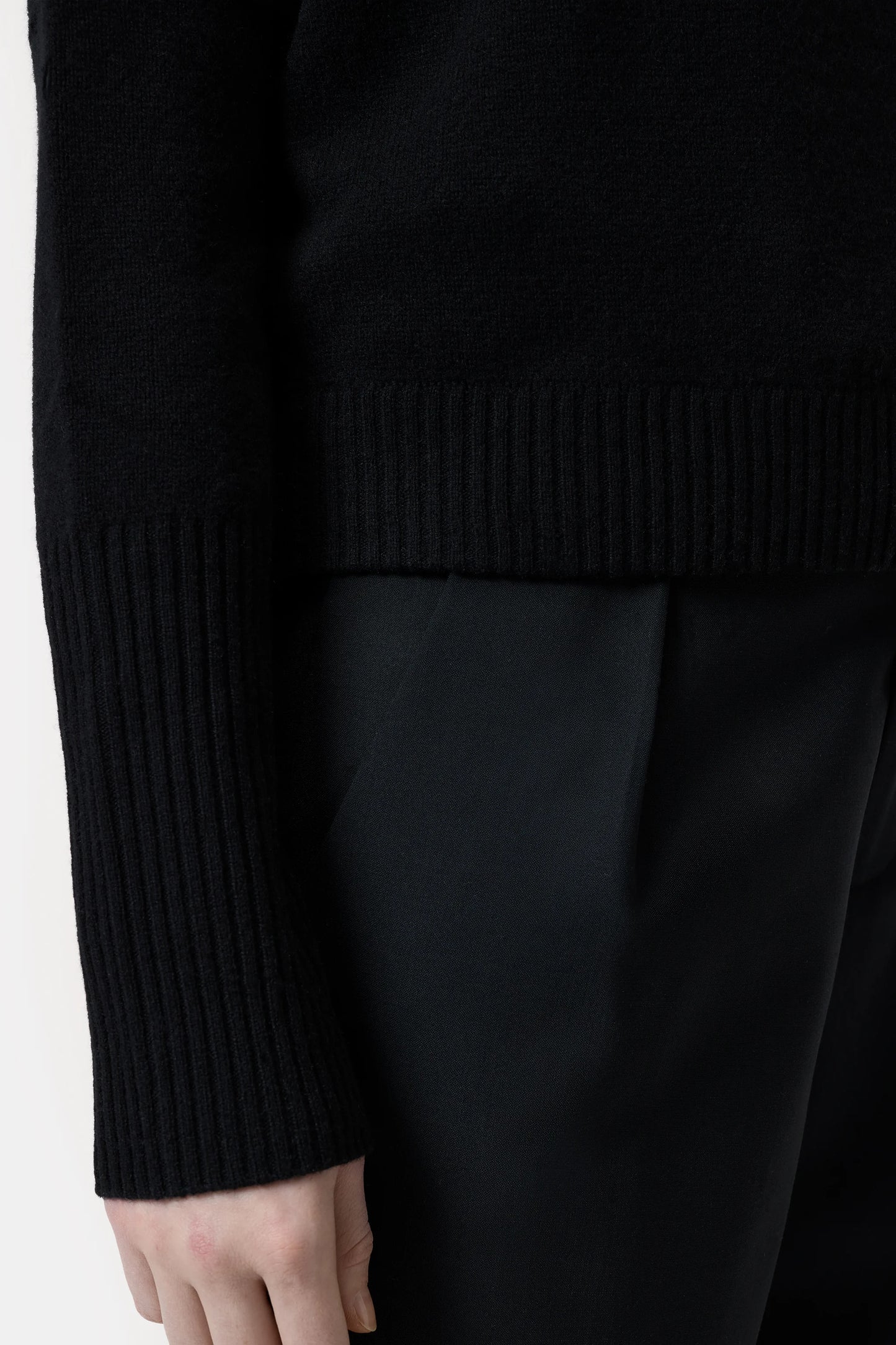 Closed Sweater Woman Crew Neck Cropped Black