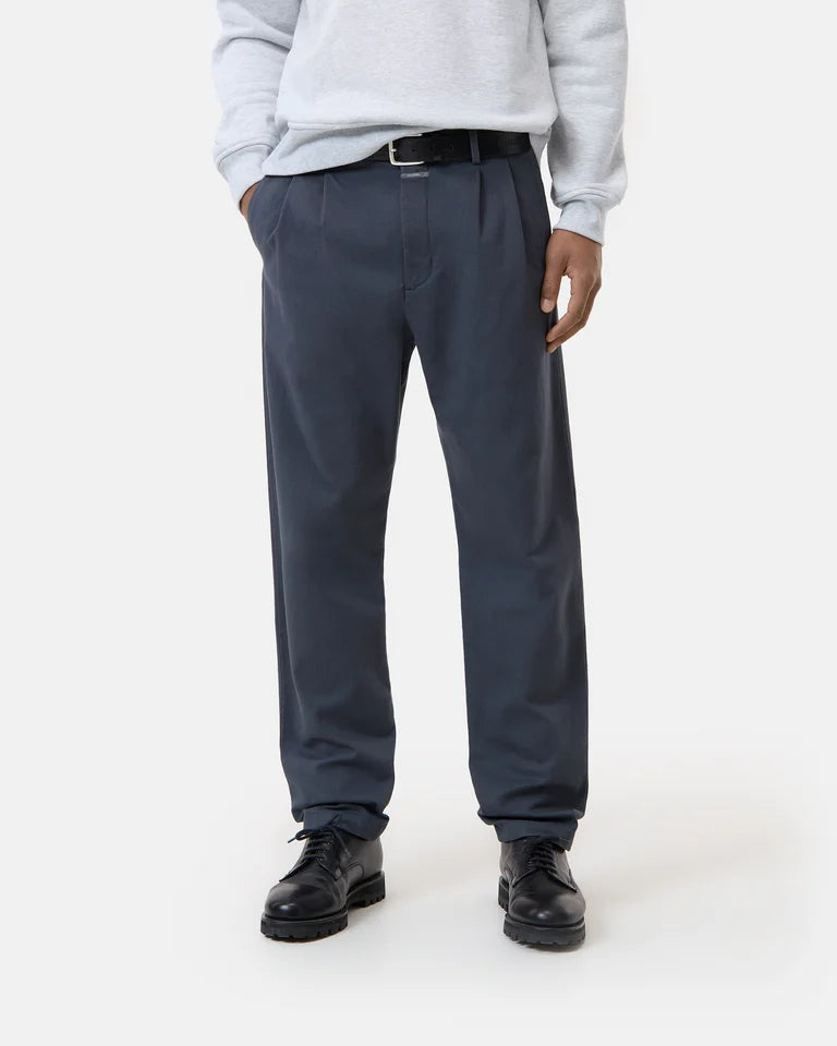 Closed Trouser Man Bergen Smokey Blue