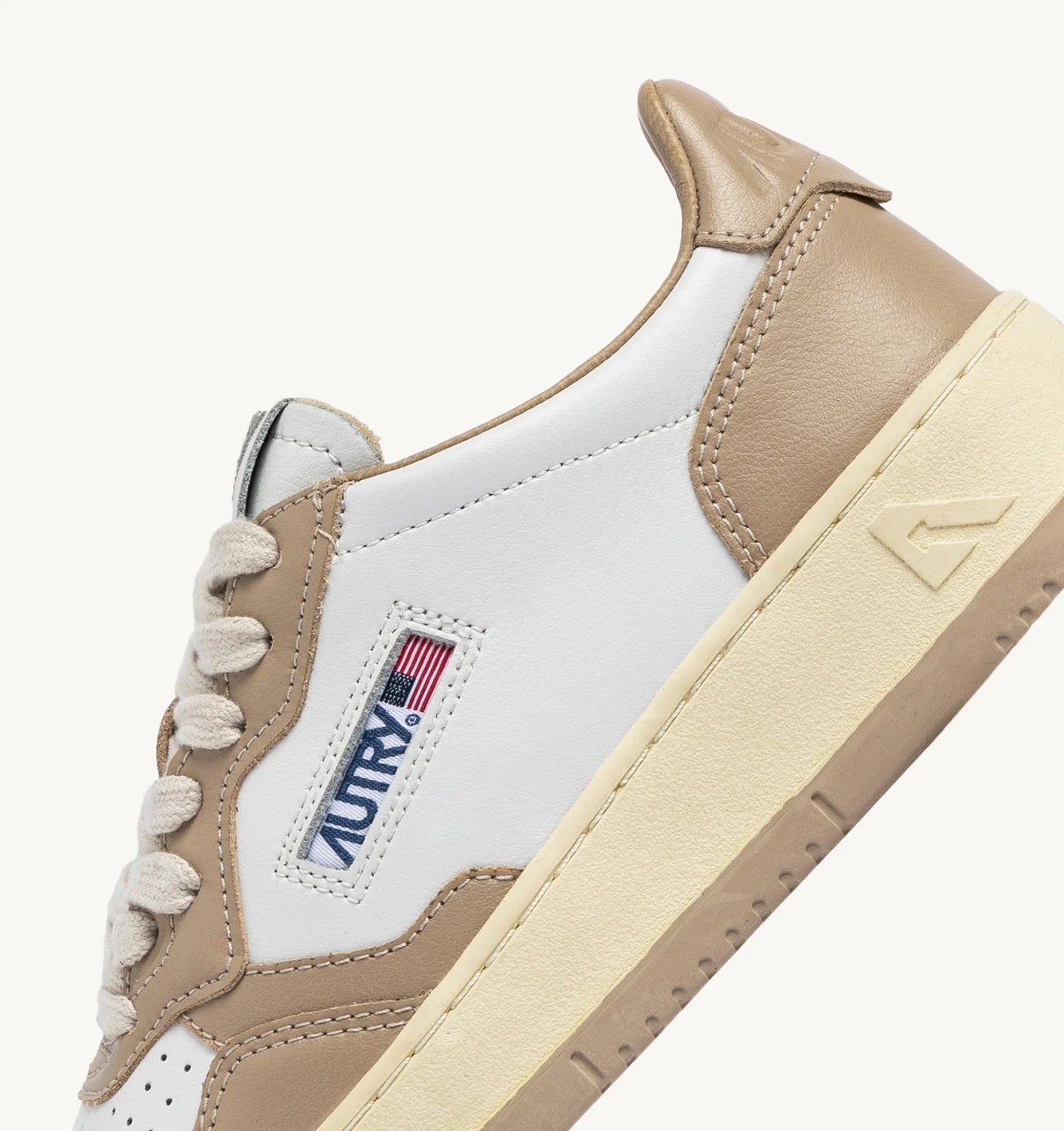 Autry WB51 White/Pepper Bicolor Sneakers