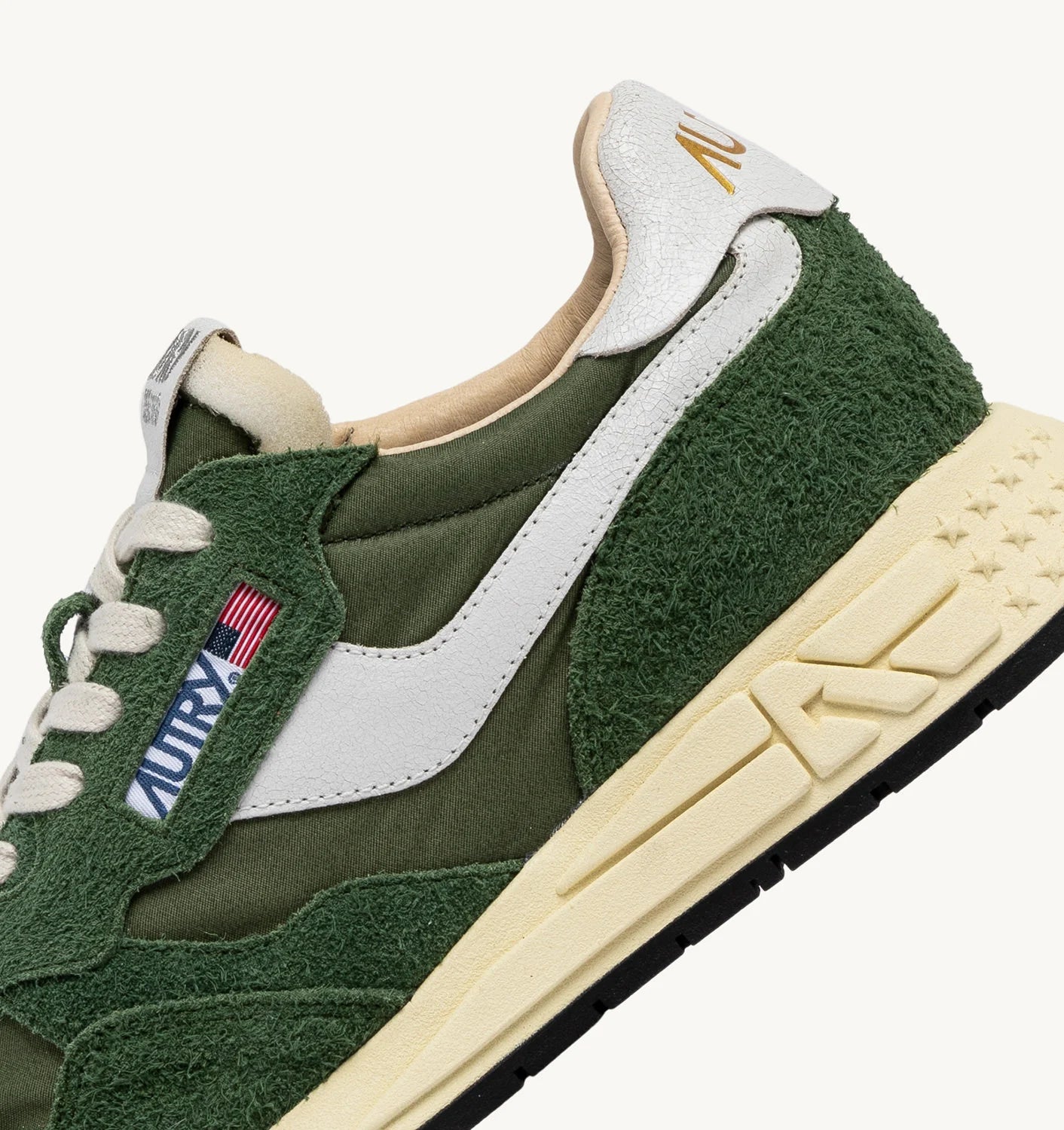 Autry NC16 Nylon/Crack Wht/Mil sneakers
