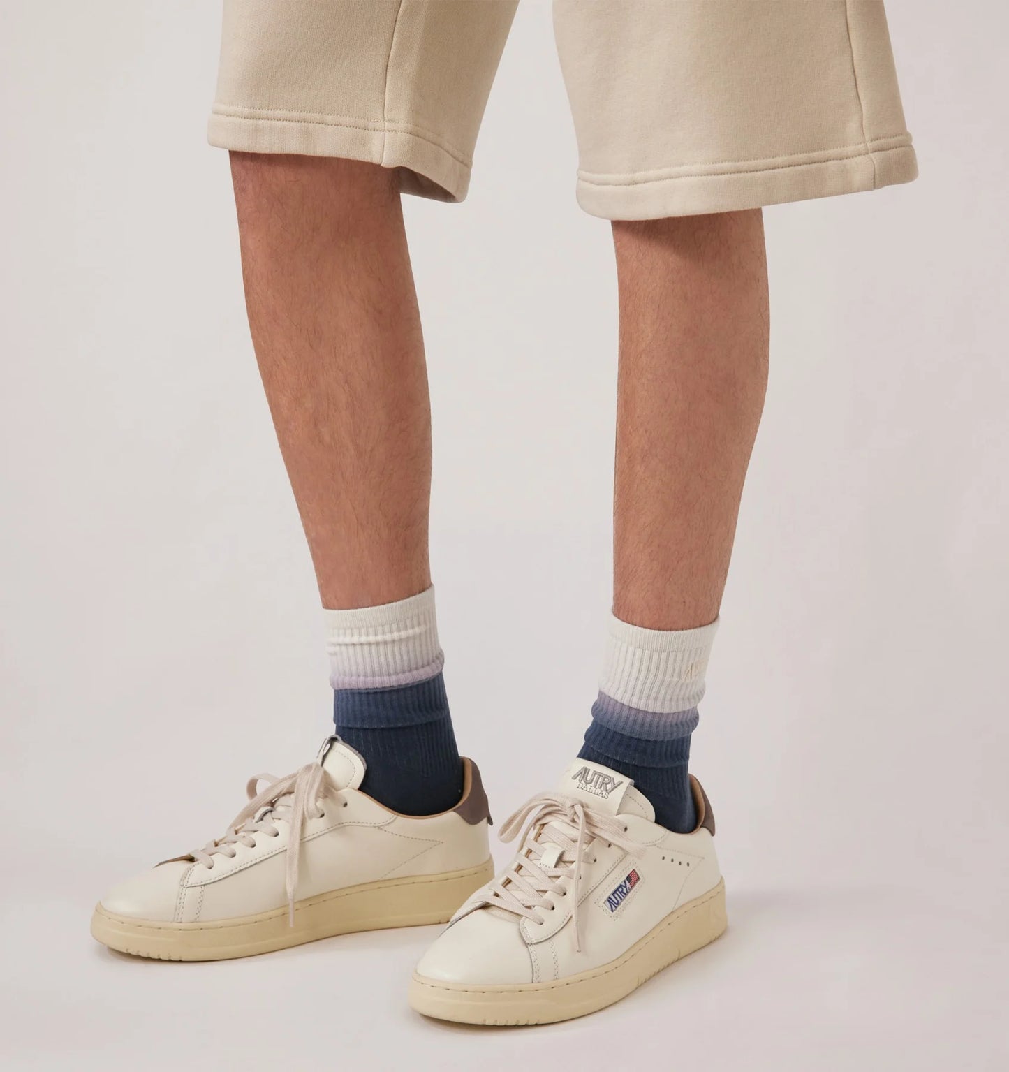 Autry MR16 Dallas MarshMallow/Morel sneakers