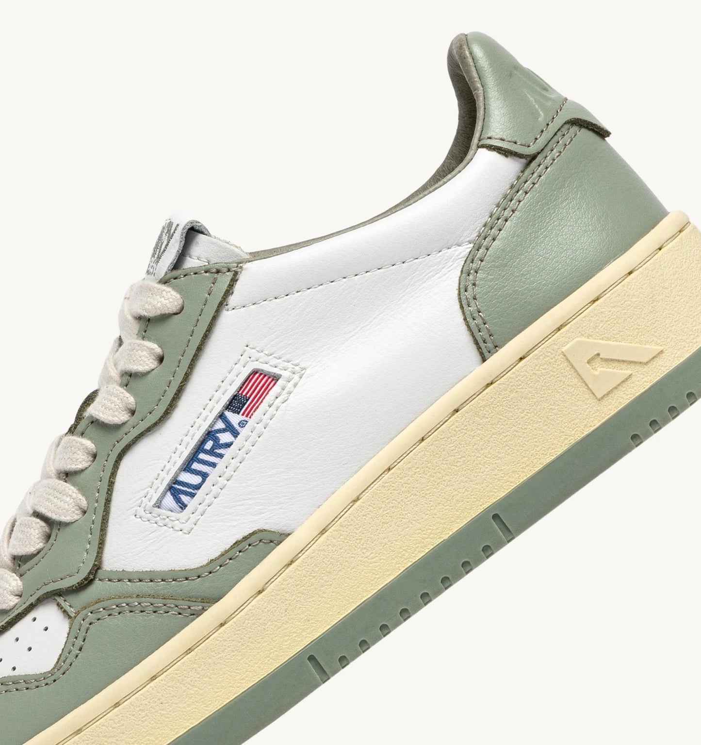 Autry WB65 White/Sea Grass Bicolor Sneakers