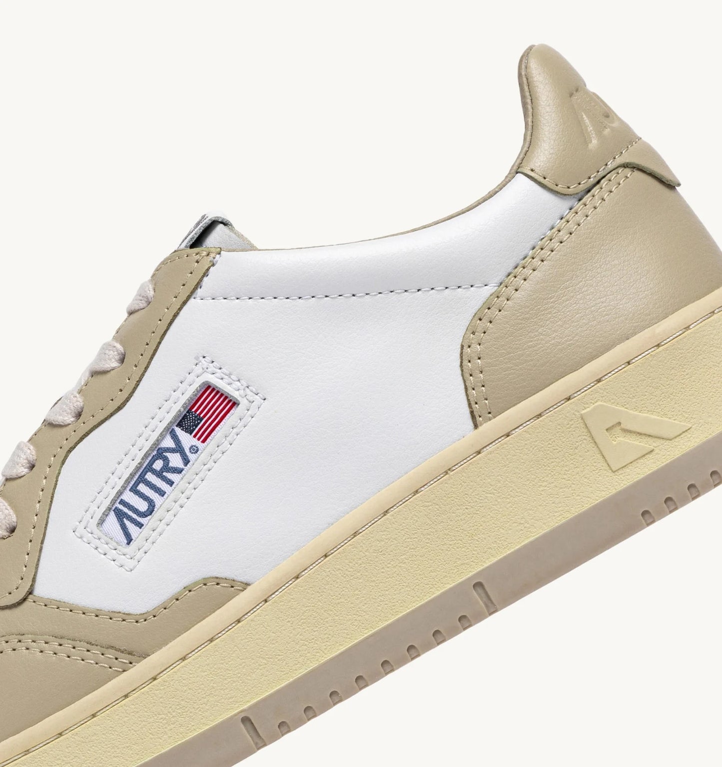Autry WB60 White/TidFoam Bicolor Sneakers
