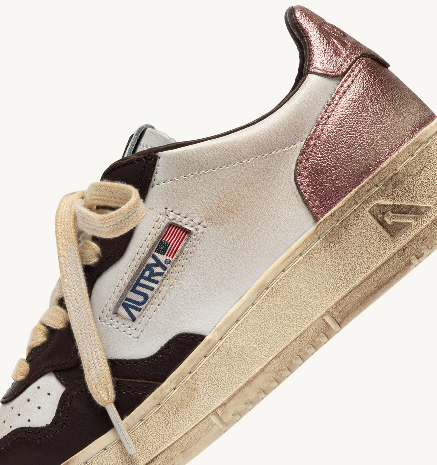 Autry SV62 White/Hot Fudge/Peony sneakers