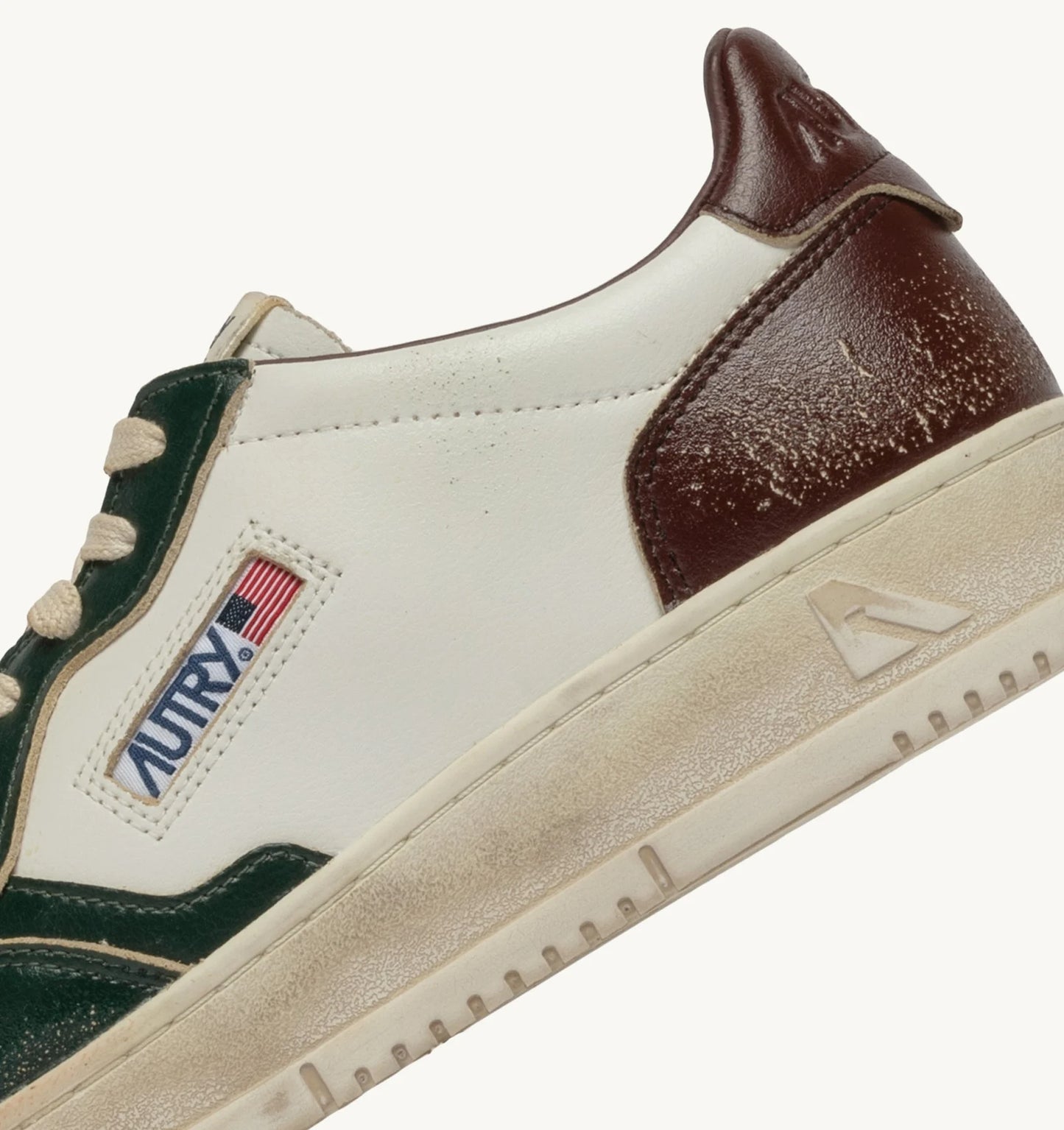 Autry SV52 White/Pine/Rum sneakers