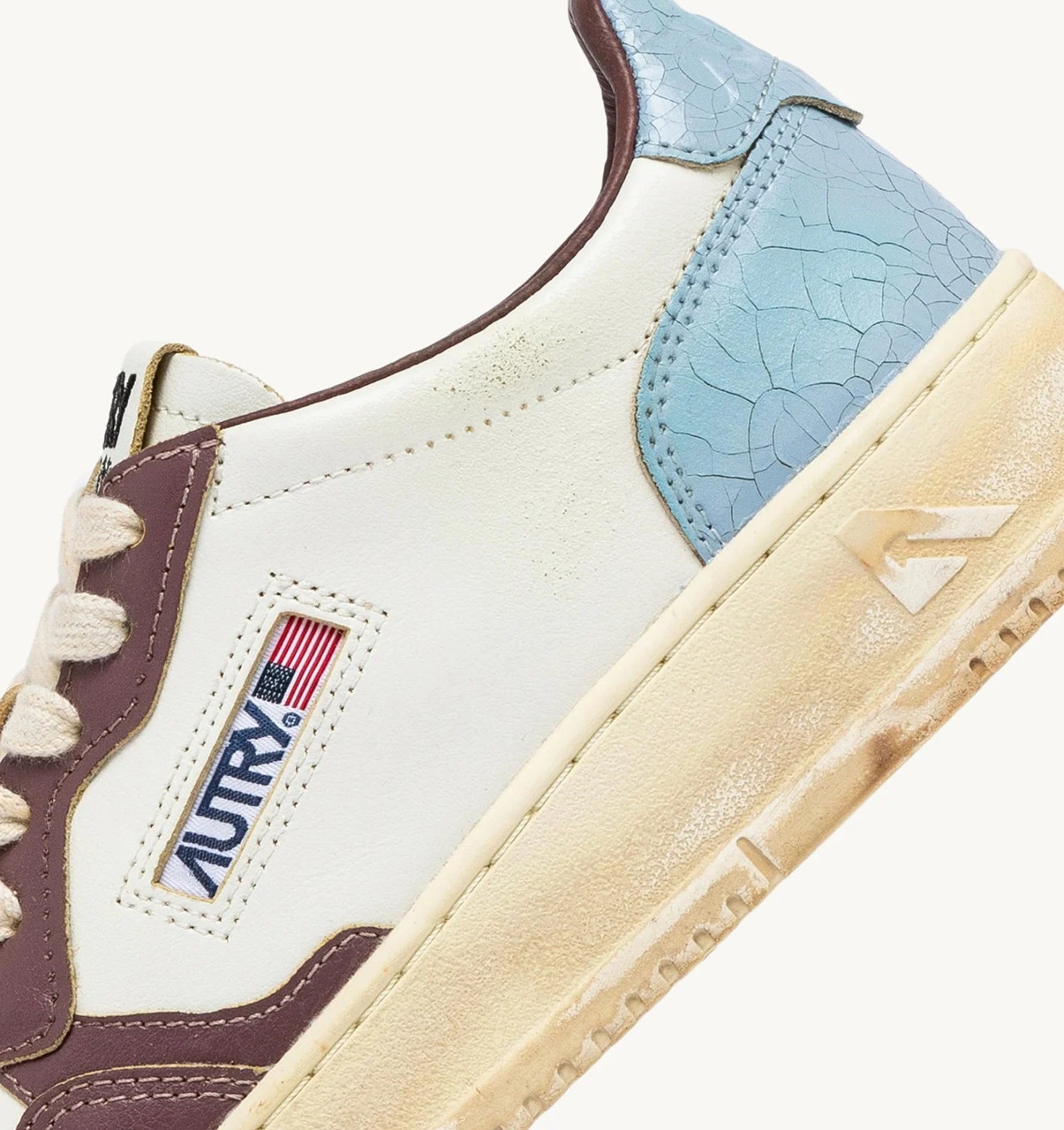 Autry SV47 White/Cel/Rtup sneakers