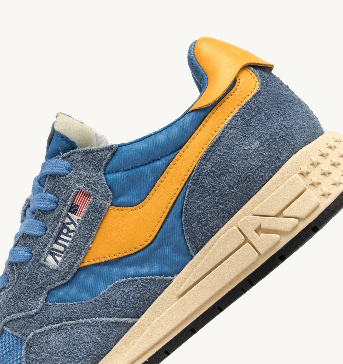 Autry UT02 Suede/Net Cenble/Fus sneakers