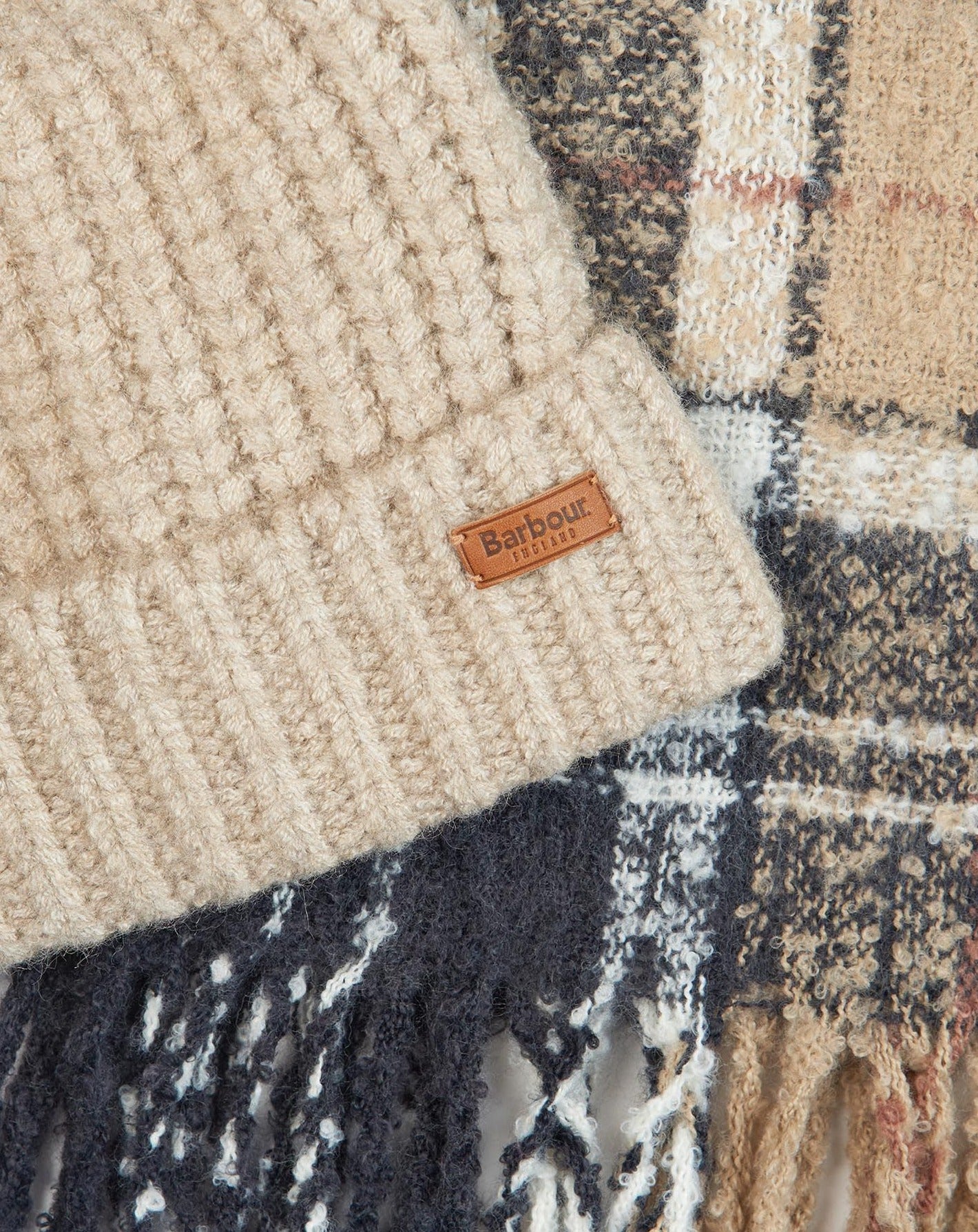 Barbour Scarf & Beanie Gift Saltburn Rosewood