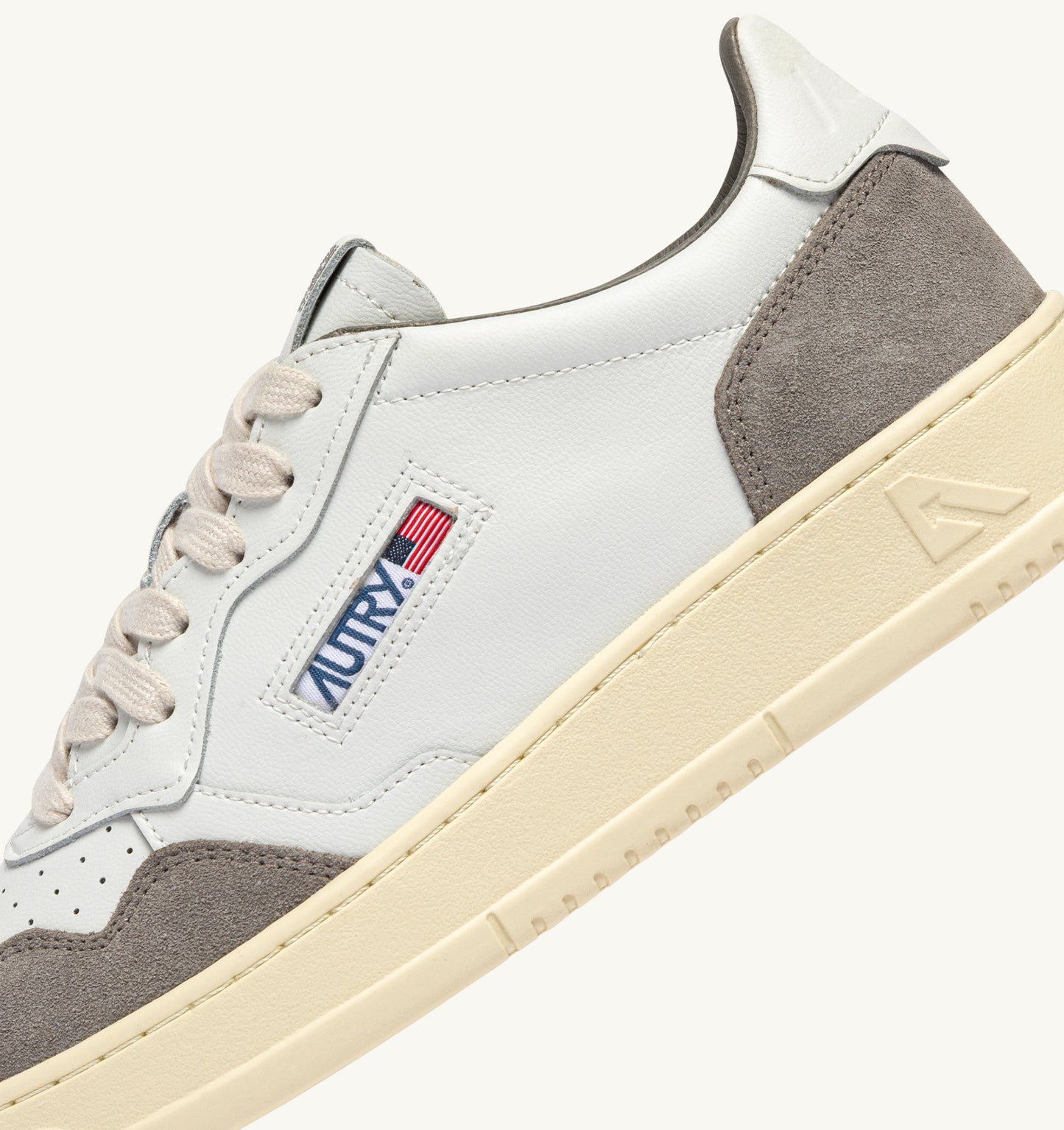 Autry FT15 White/Cemento sneakers