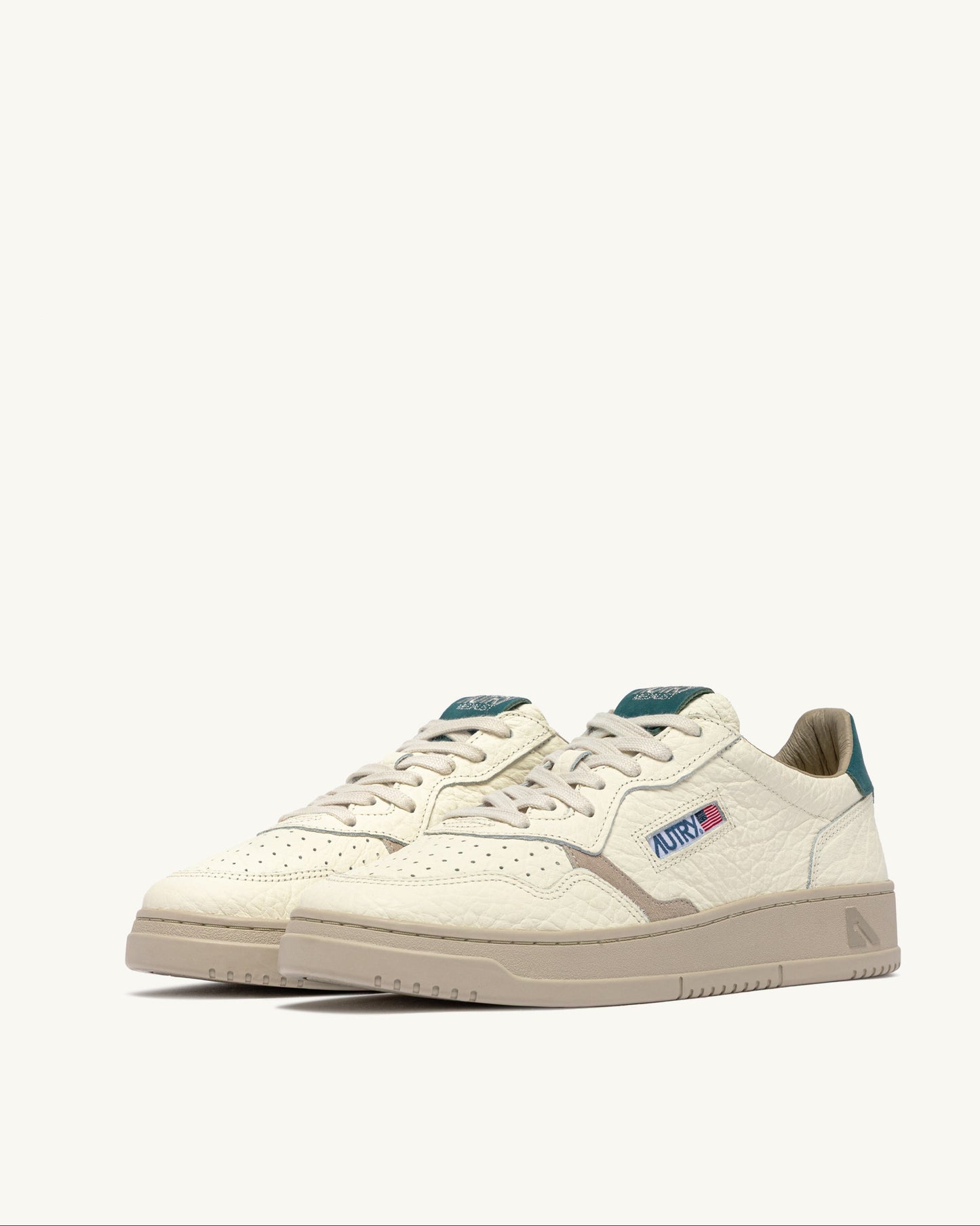 Autry NE18 Dark Sea/ Feather Gray sneakers
