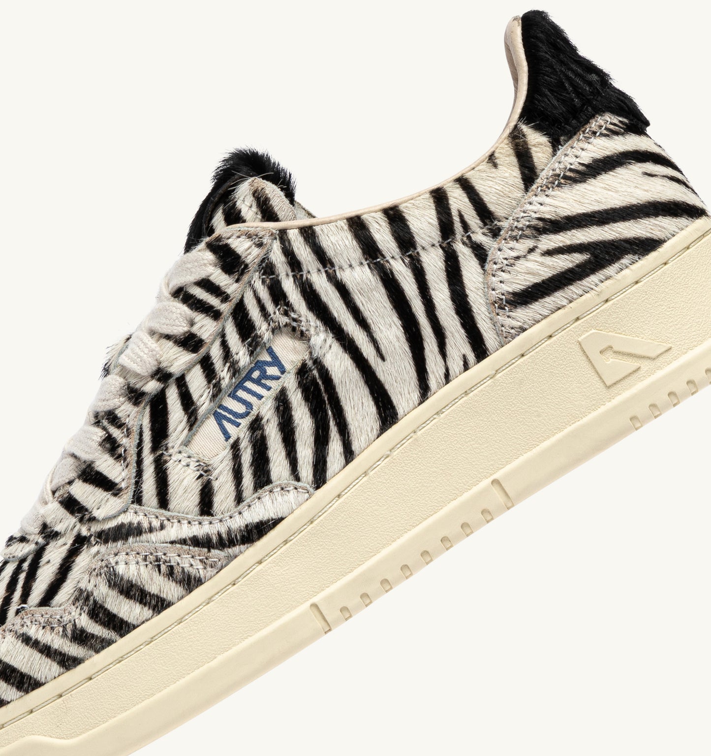Autry JA03 Pony/Safari Zebra/Black sneakers