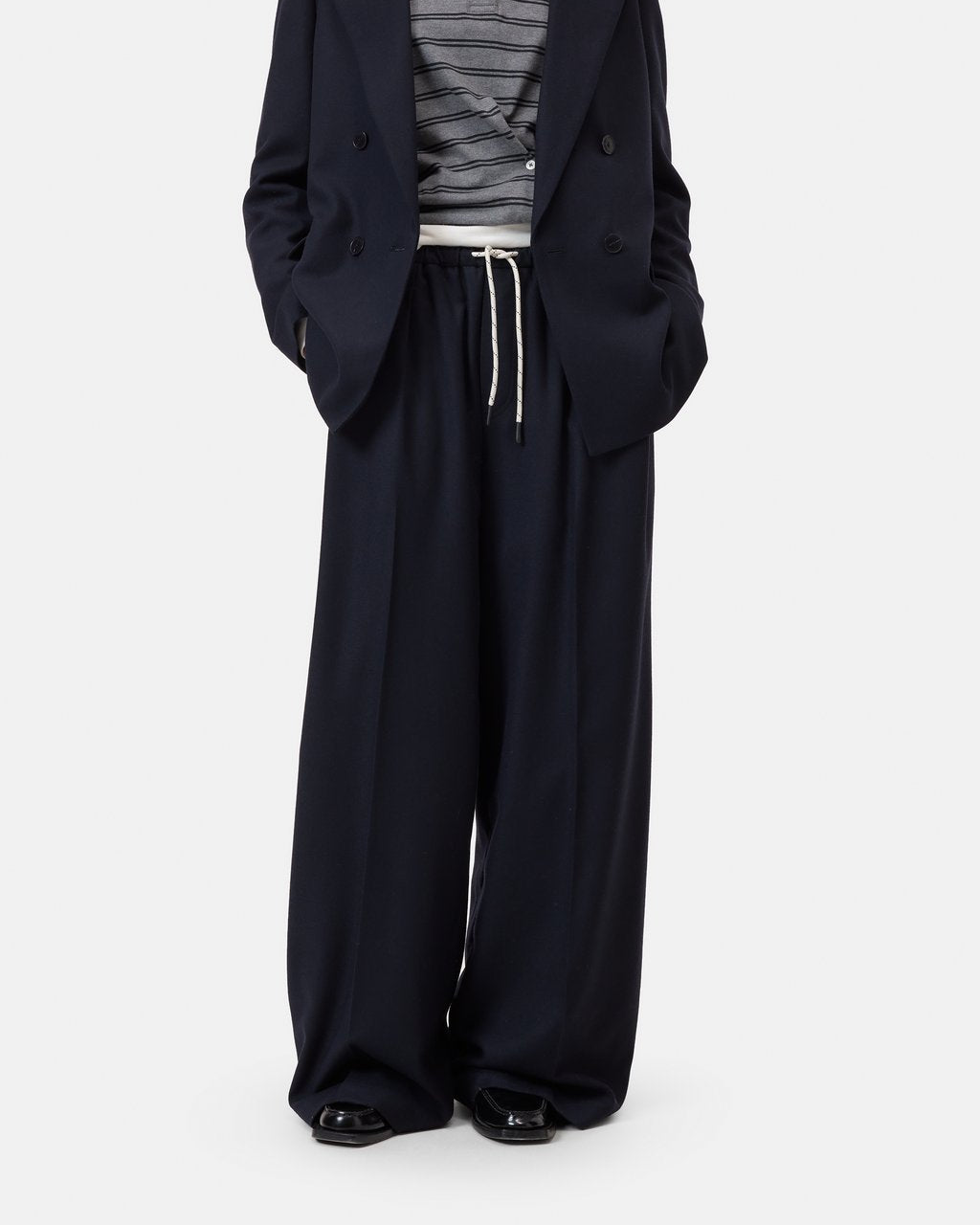 Closed Trouser Woman Trouser Wynston Dark Night