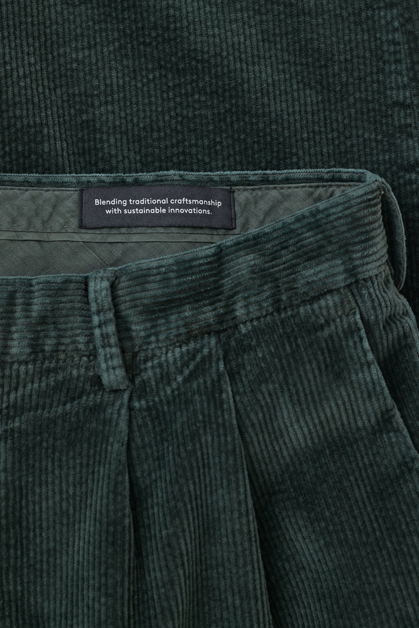 Closed Trouser Man Bergen Corduroy Green