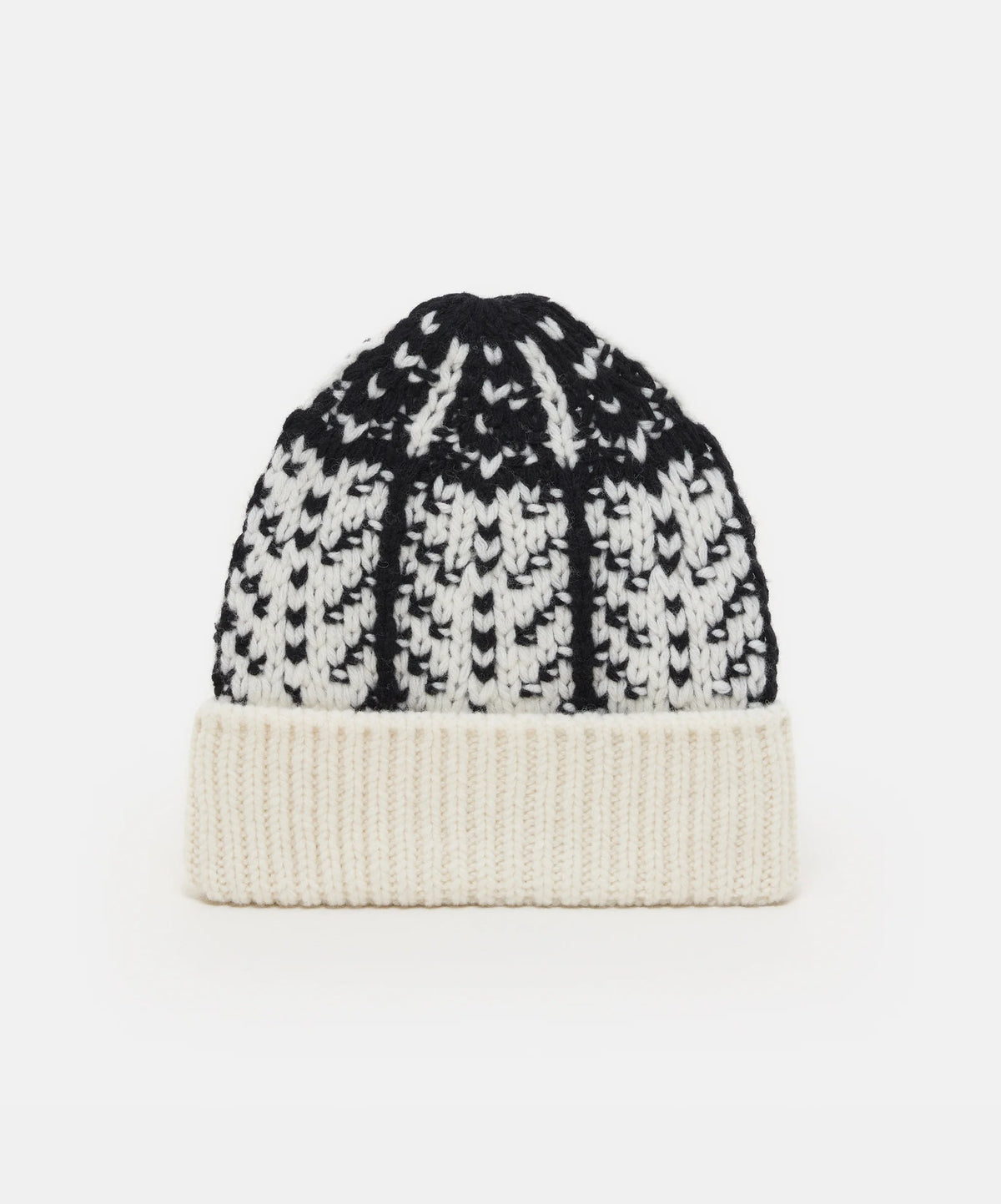 Closed Hat Ivory Jaquard