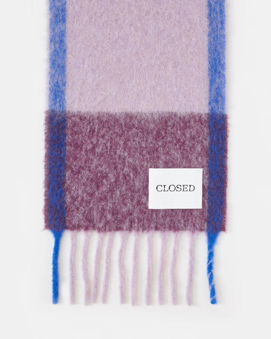 Closed Scarf Woman Nordic Blue