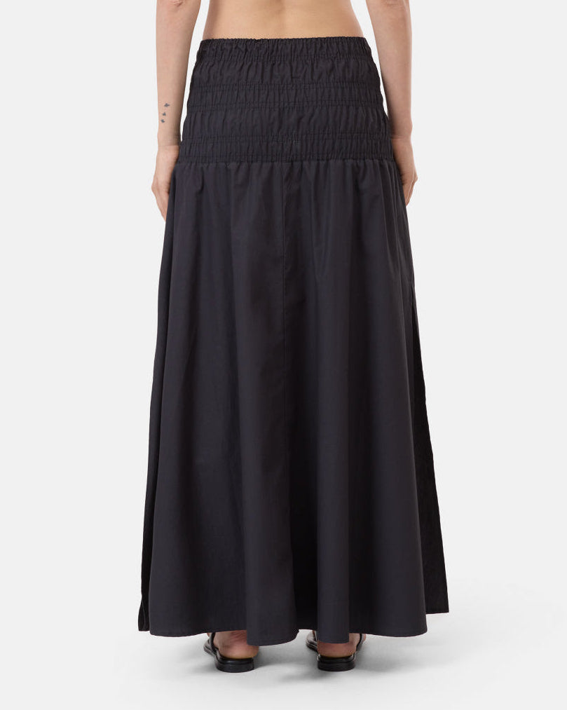 Closed Skirt Woman Gothered