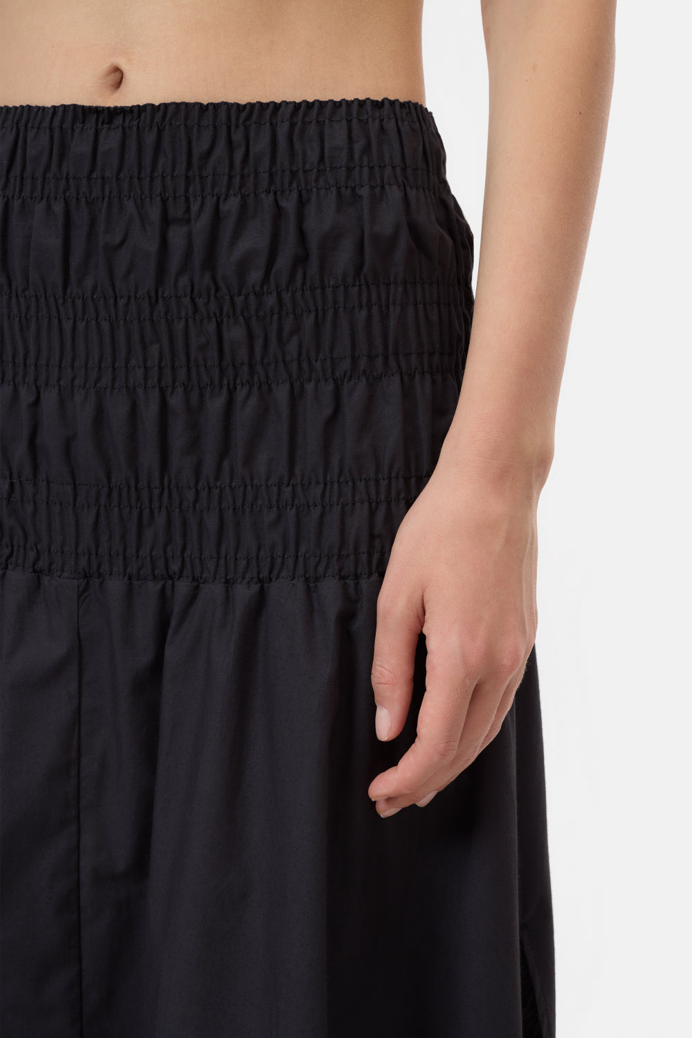 Closed Skirt Woman Gothered