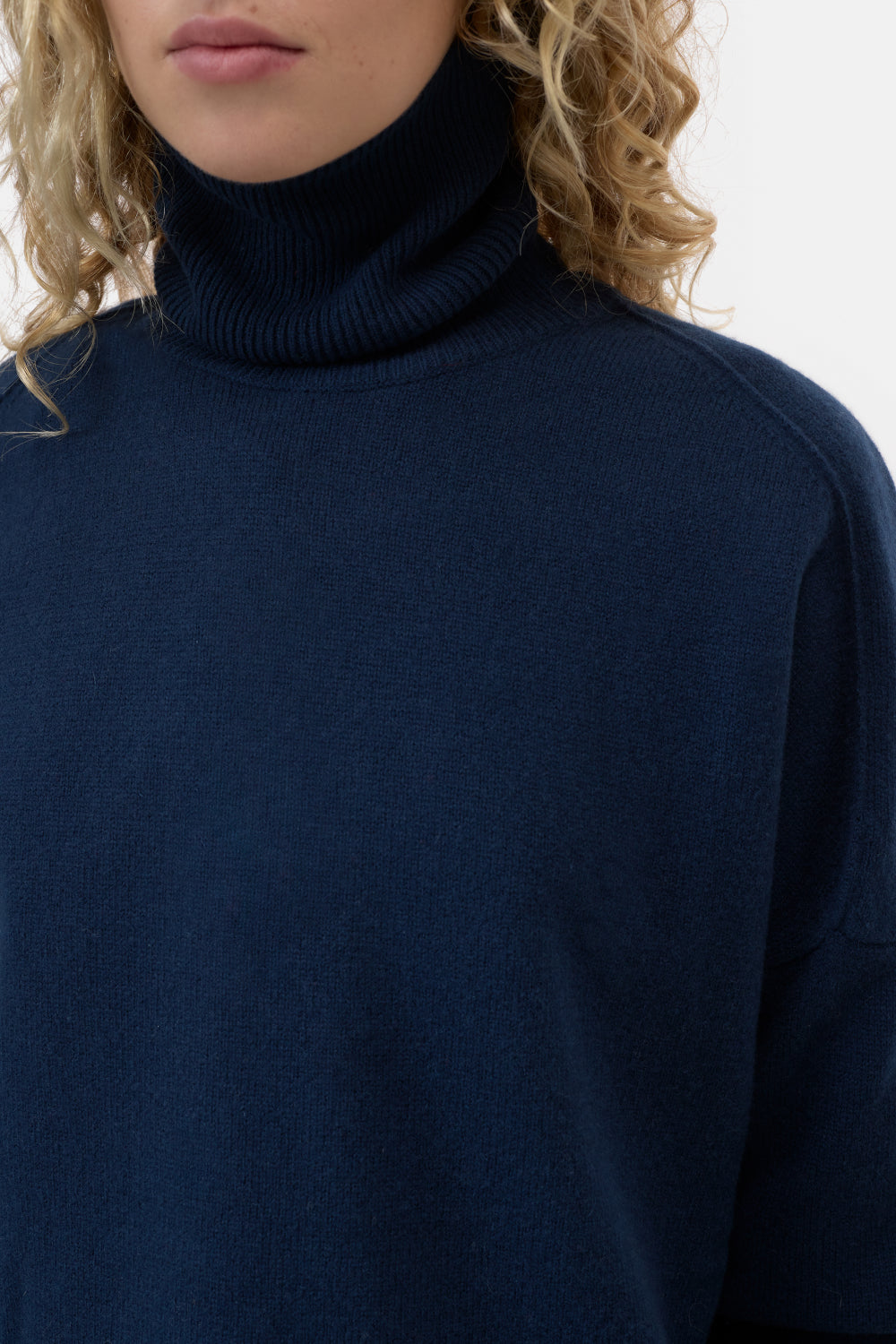 Closed Sweater Woman Rolli Neck Dark Night