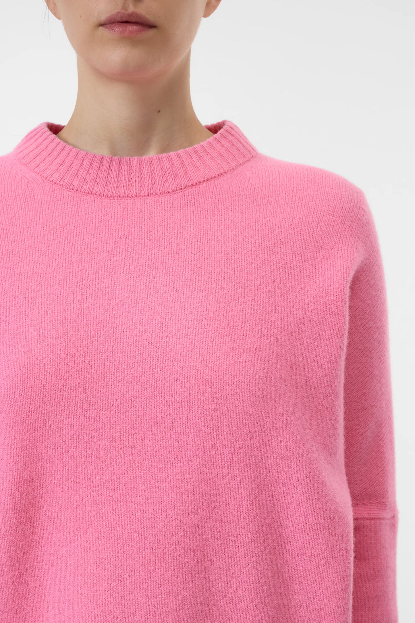 Closed Sweater Woman Crew Neck Cropped Flamingo Pink