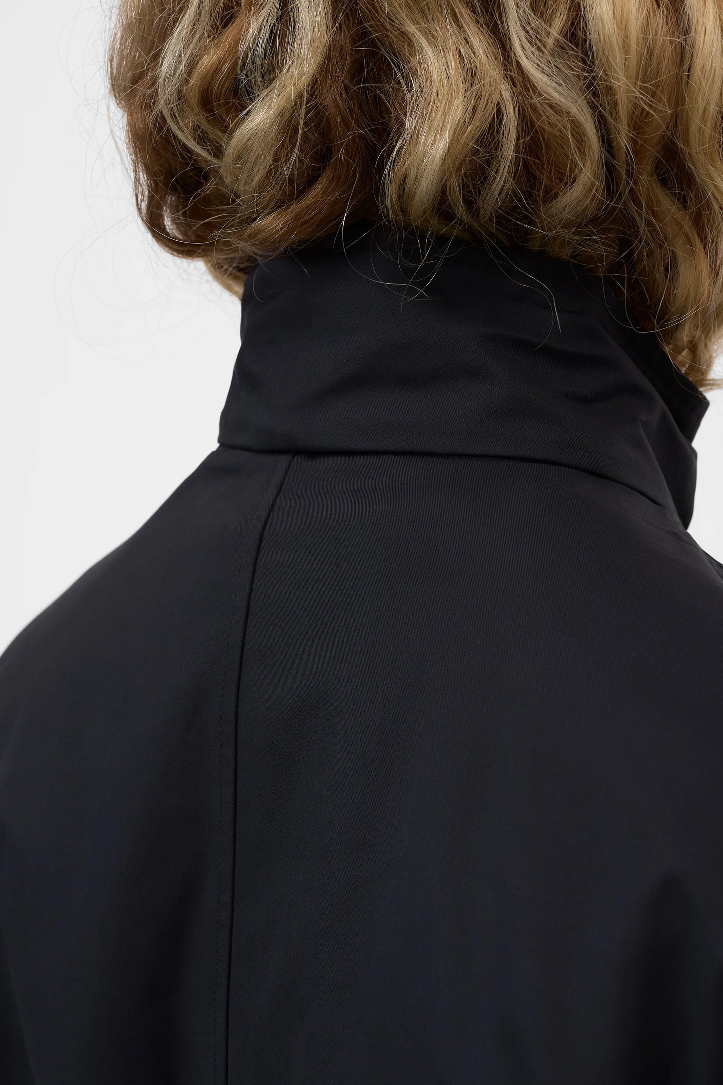 Closed Jacket Woman Classic Parka