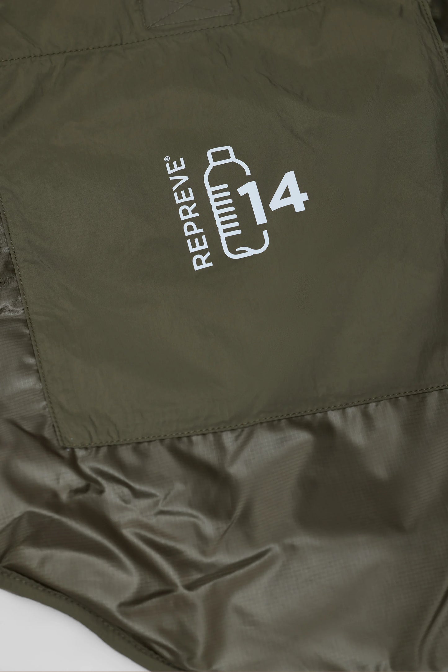 Closed Jacket Woman Quilted Hooded Jacket