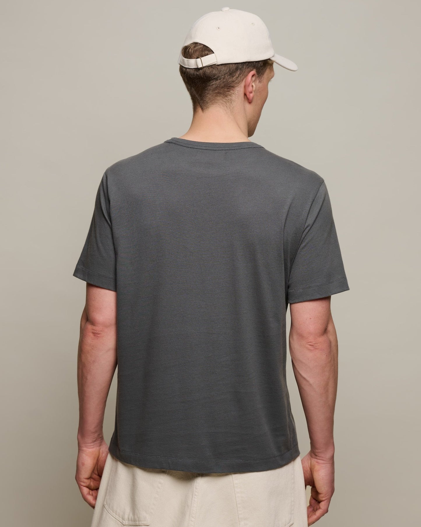 Merz b. Schawnen T-Shirt Man Cotton II Concrete