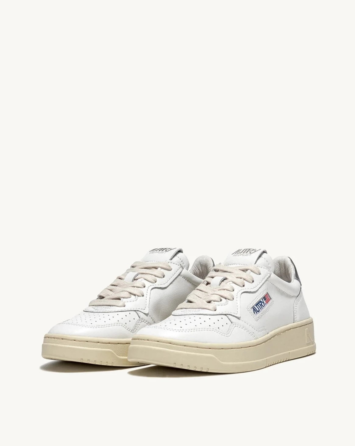 Autry LL05 White/Silver sneakers