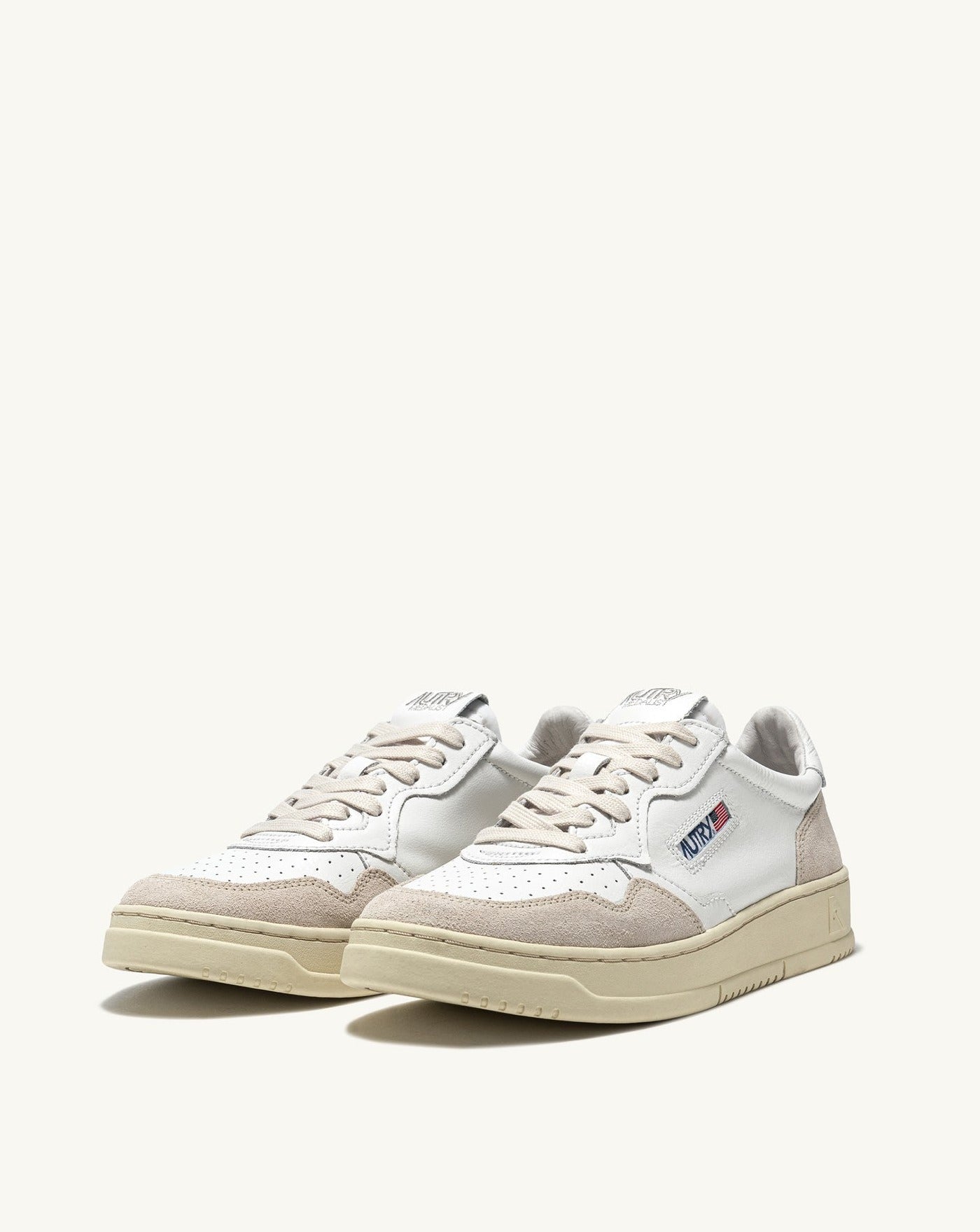 Autry LS33 White/White sneakers