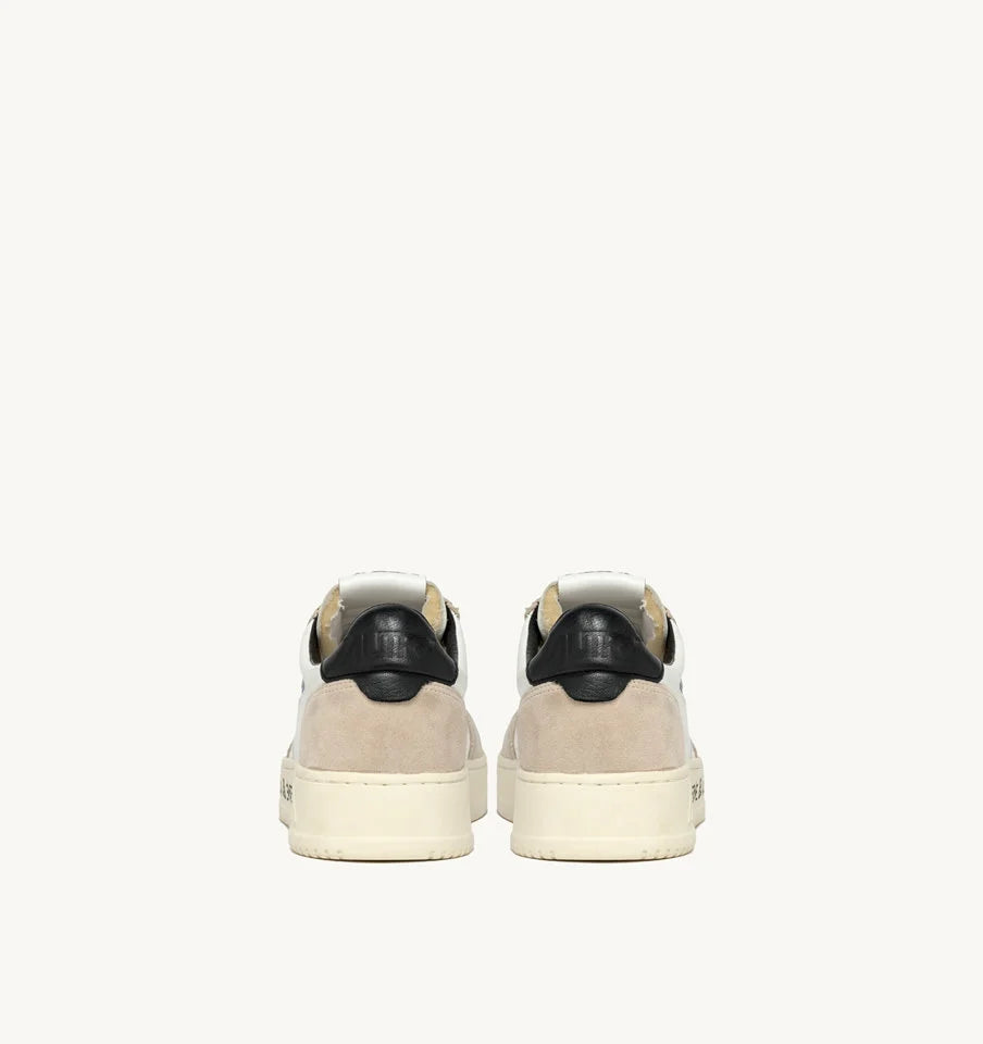 Autry VY02 White/Black Write Sneakers