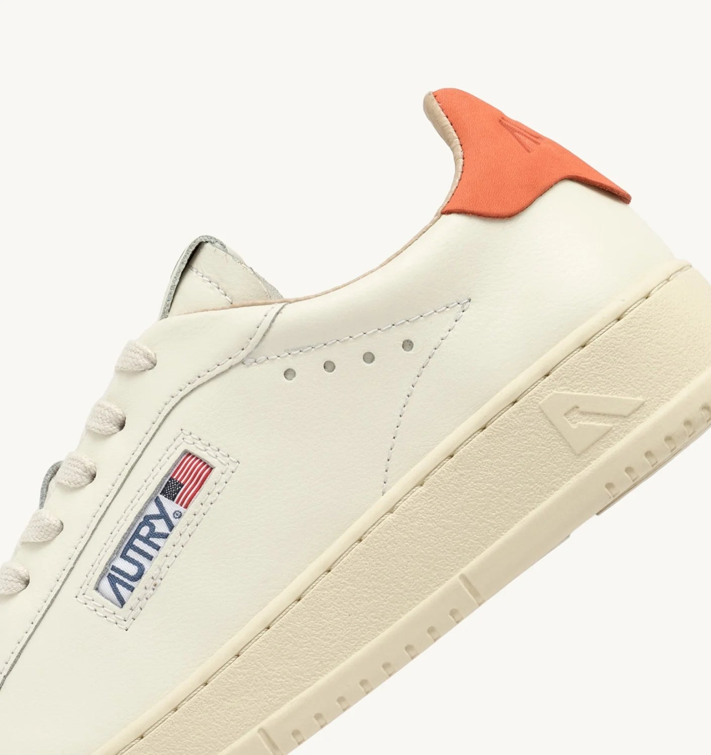 Autry MR13 Dallas MarshMallow/OrangeAde sneakers