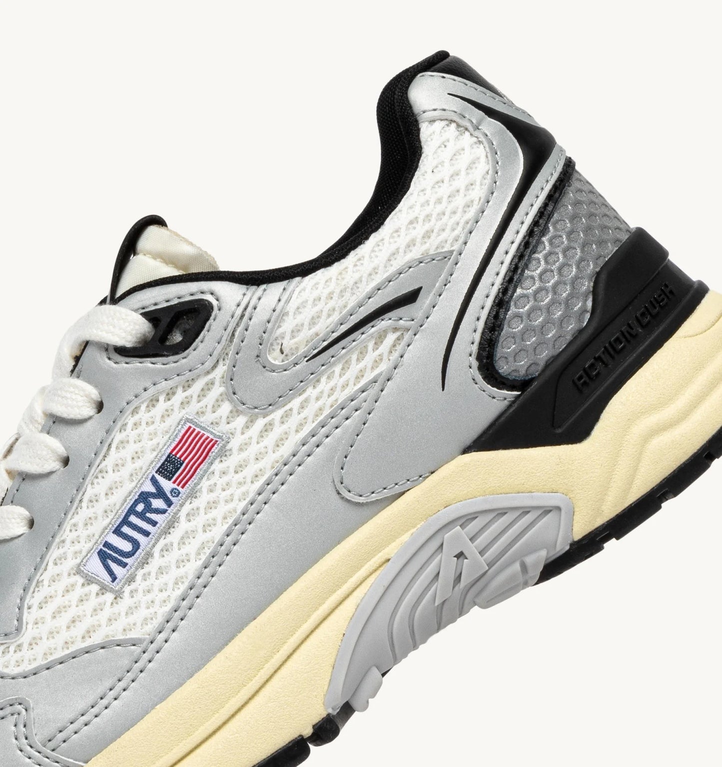 Autry MV03 Silver/White/Black sneakers