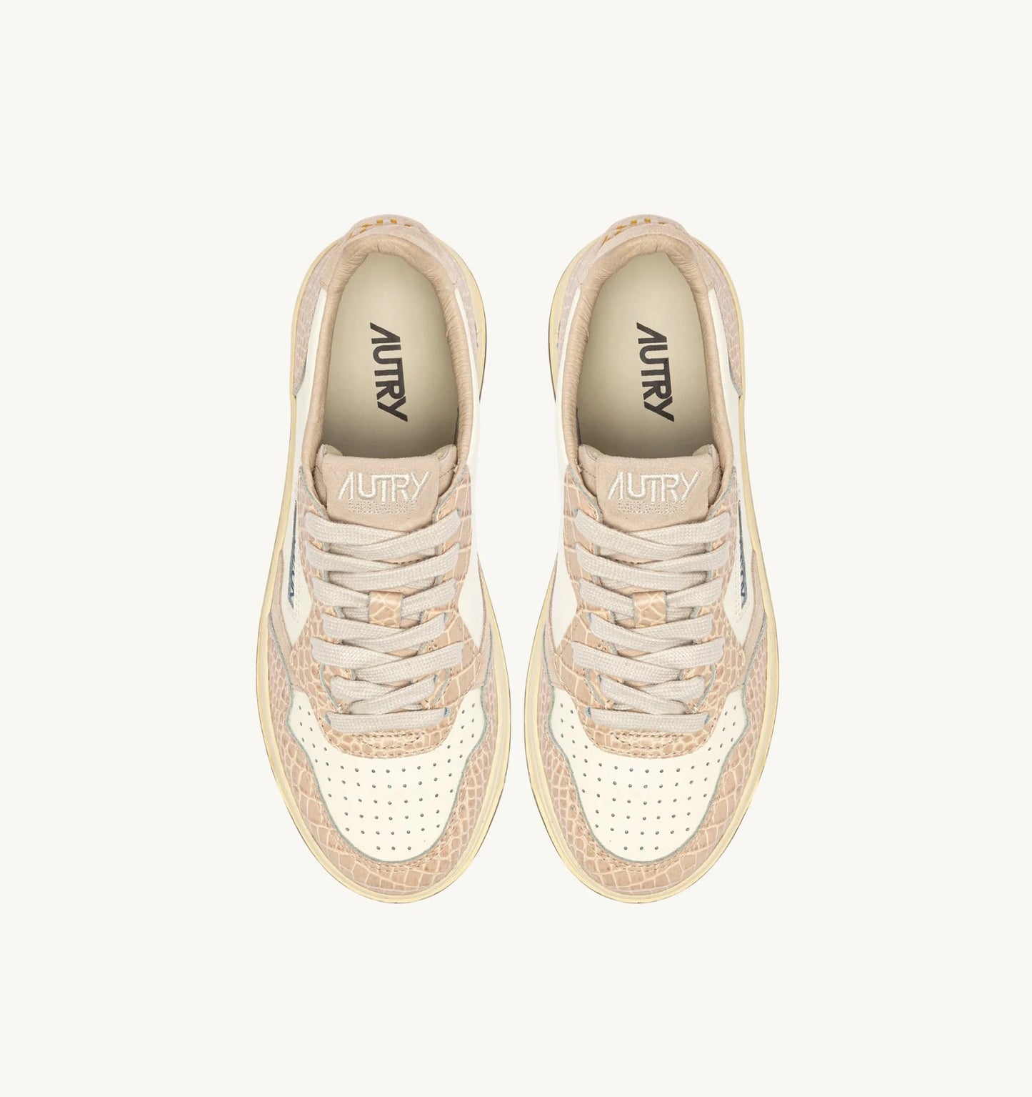 Autry CZ01 Marshmallow/Ivory sneakers