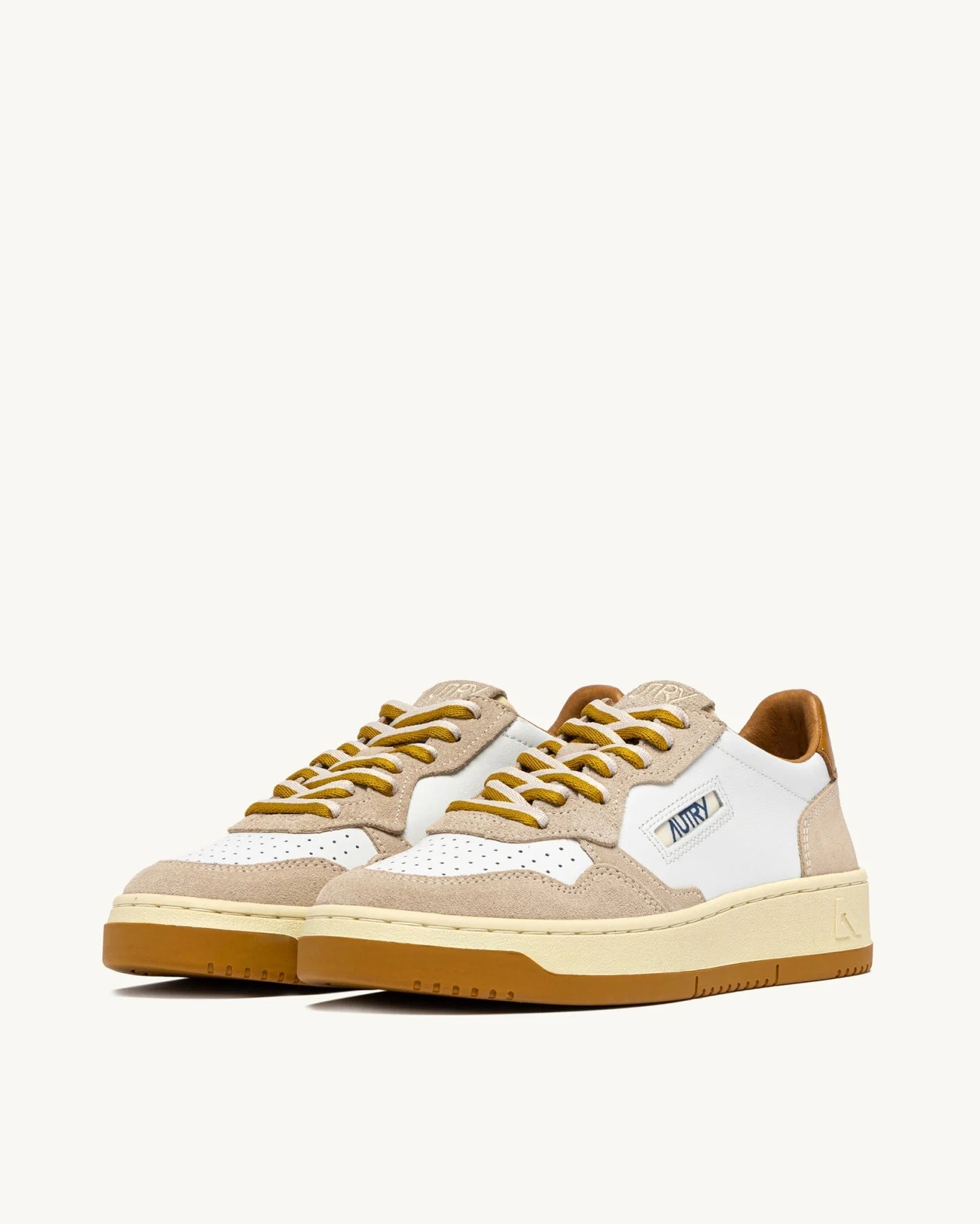Autry BW03 Wood/White/Sand sneakers