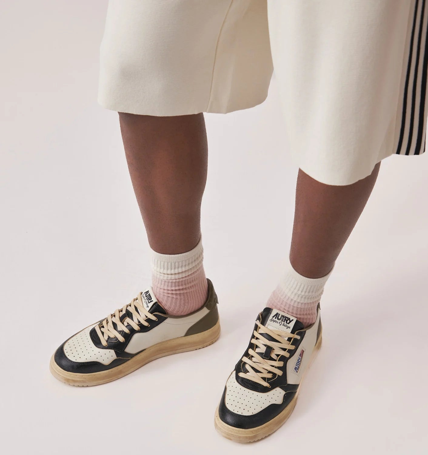 Autry SV46 White/Cvgr/Blk sneakers
