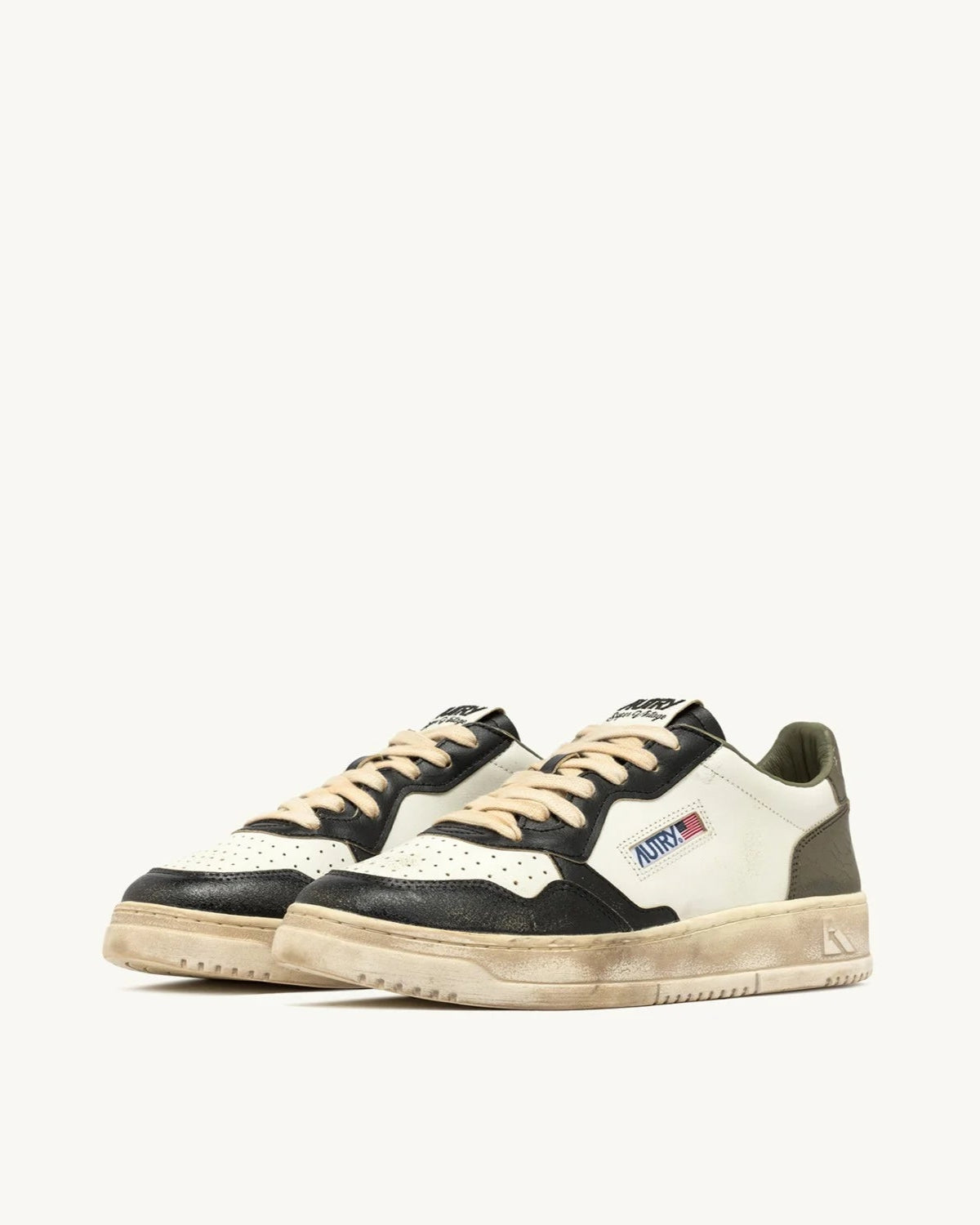 Autry SV46 White/Cvgr/Blk sneakers