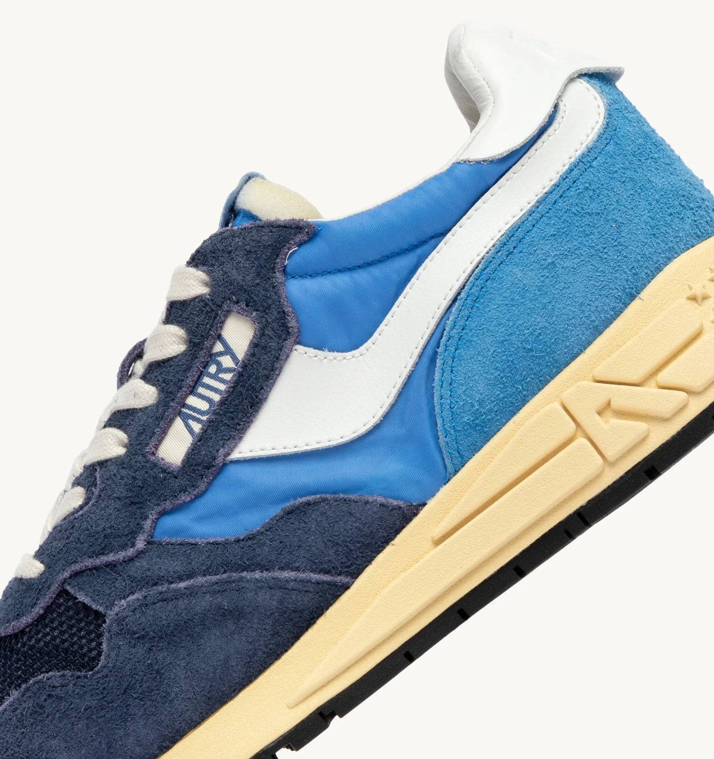 Autry 3T03 Suede/Net Tricolor Bluette/Digital Blu sneakers