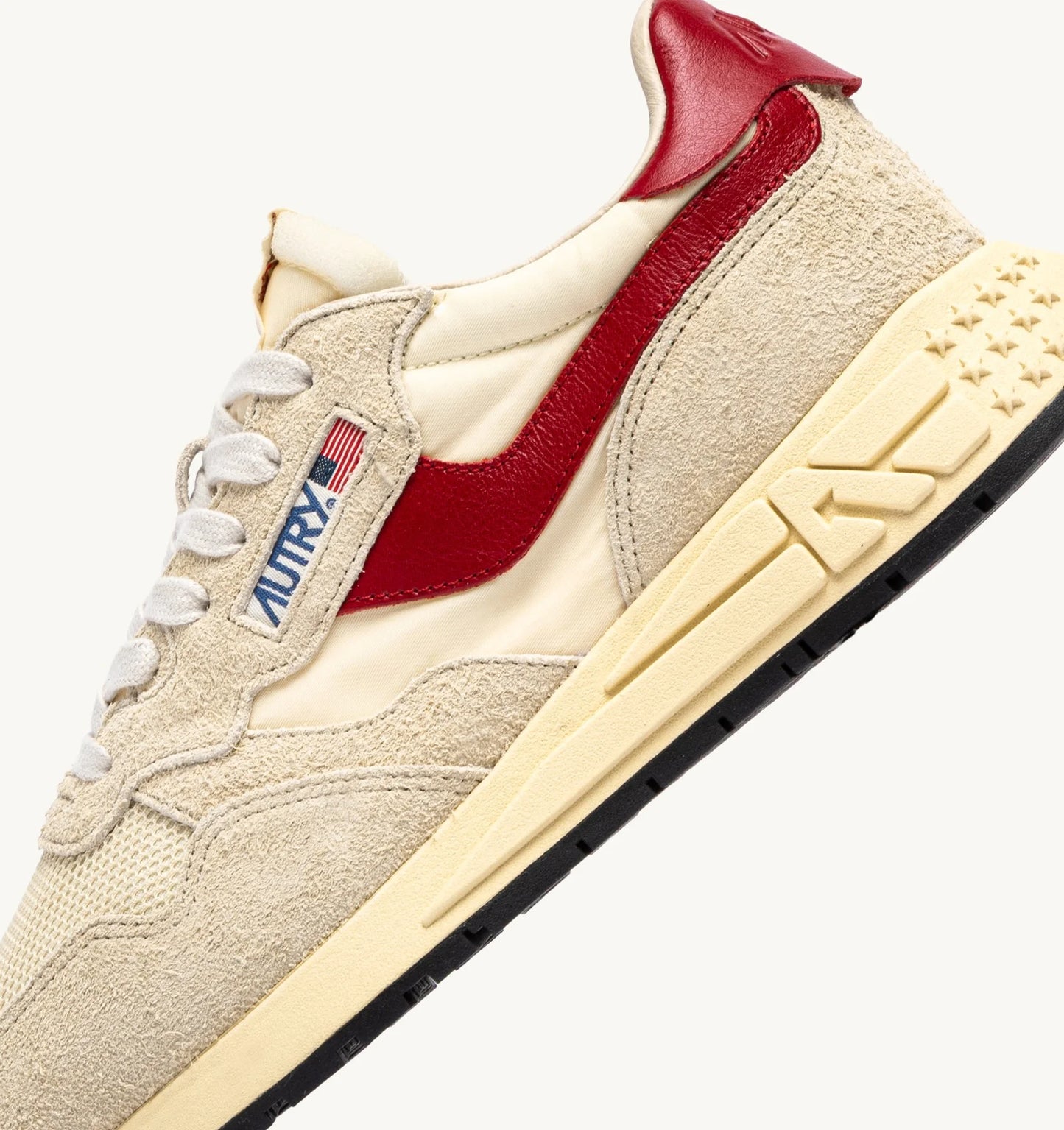 Autry UT34 Suede/Net Ecrù/Red sneakers