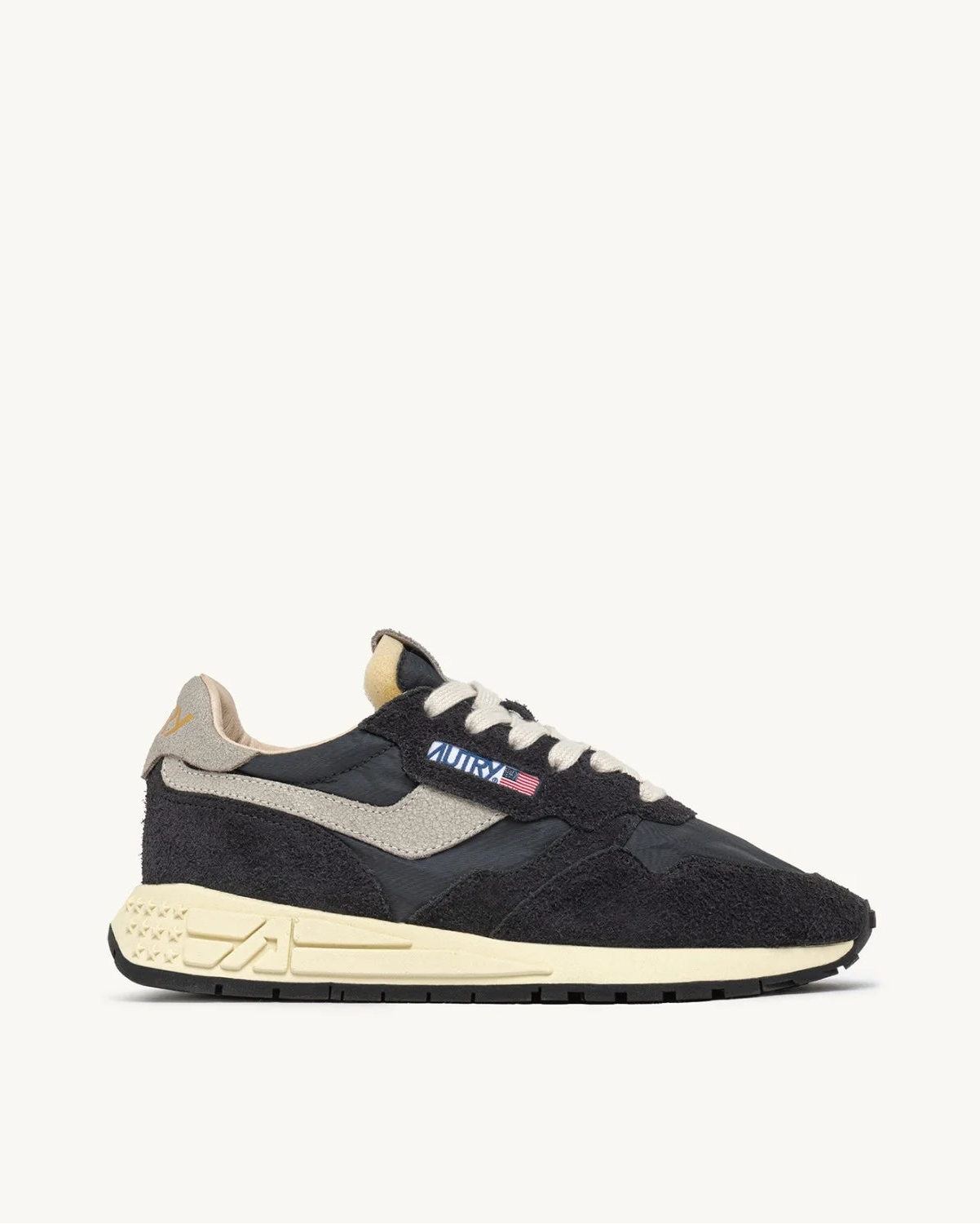 Autry NC05 Nilon/Crack White/Black sneakers