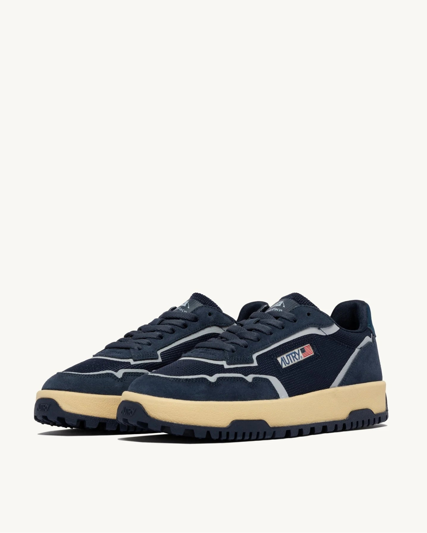 Autry AK12 Dragon/Nabuk Bluette sneakers