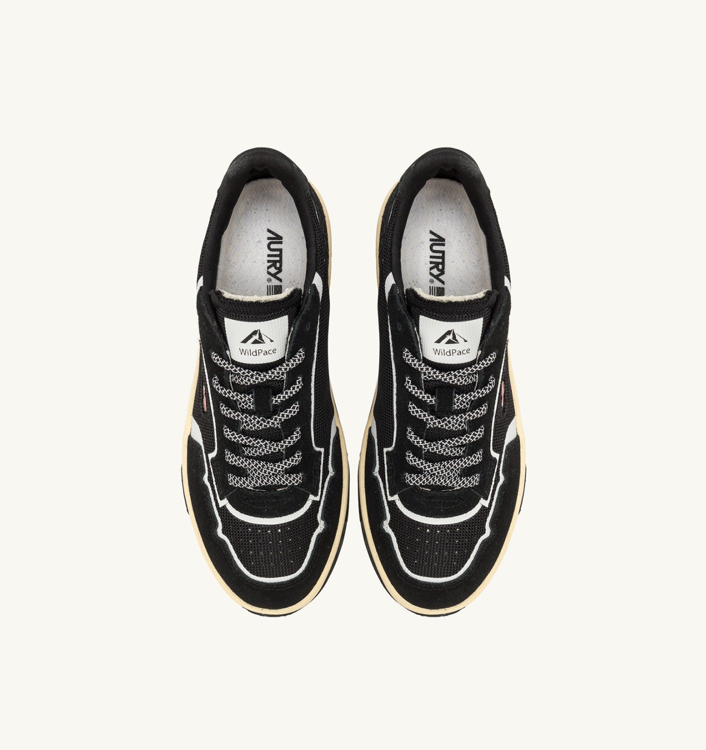 Autry AK06 Blak/Blak sneakers