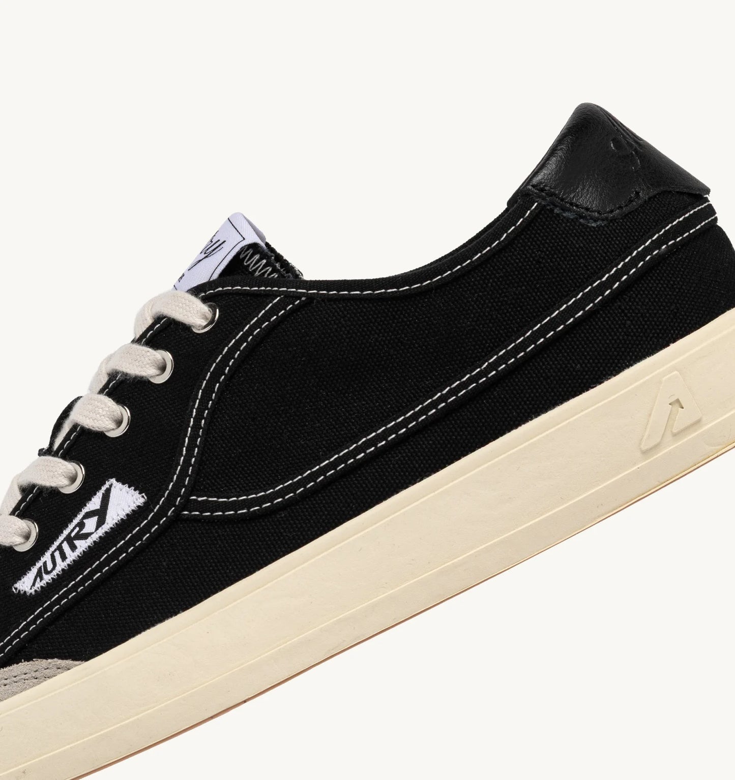 Autry CU01 Canvas Black